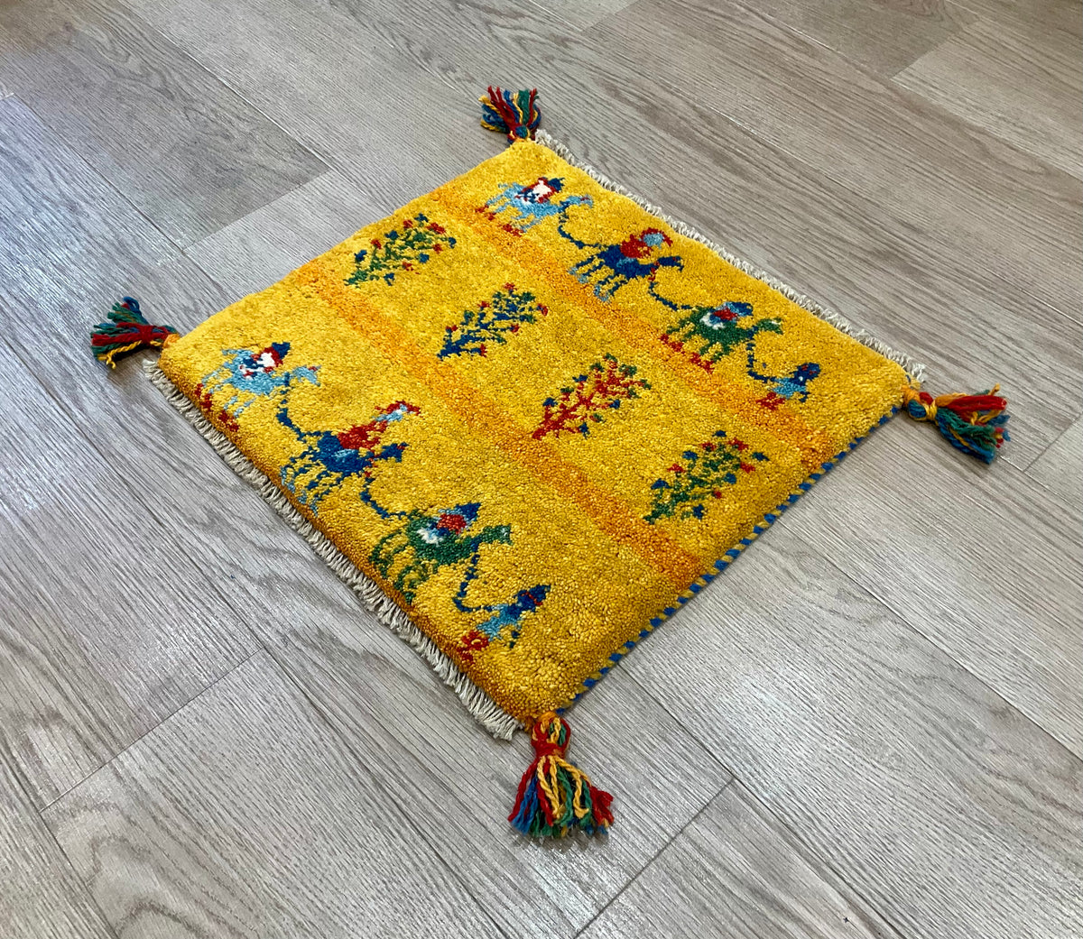【福岡店】ギャッベ 41cm x 38cm Z2932