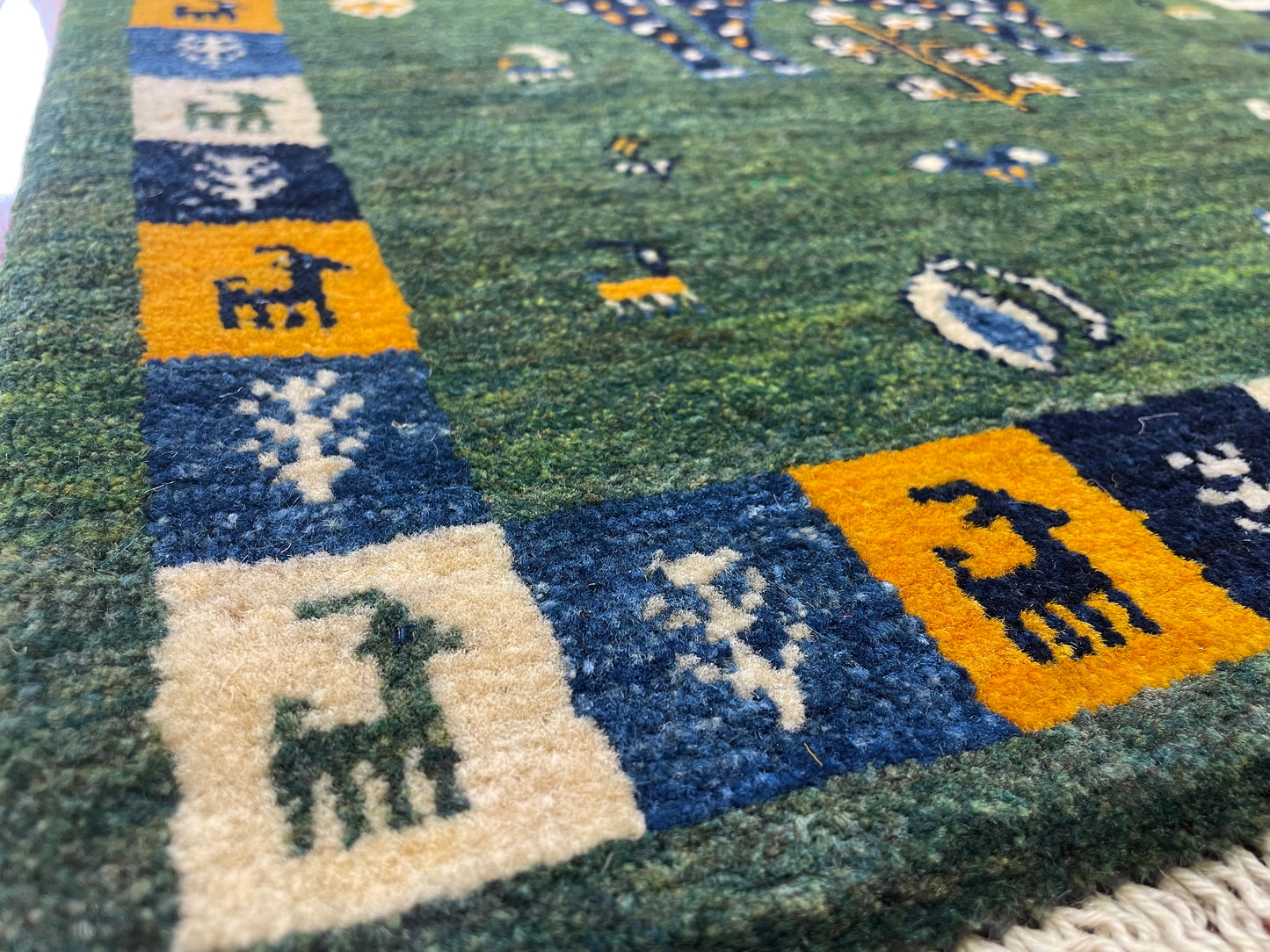 【オンライン限定】ギャッベ アマレバフト 90cm x 63cm RJ17074