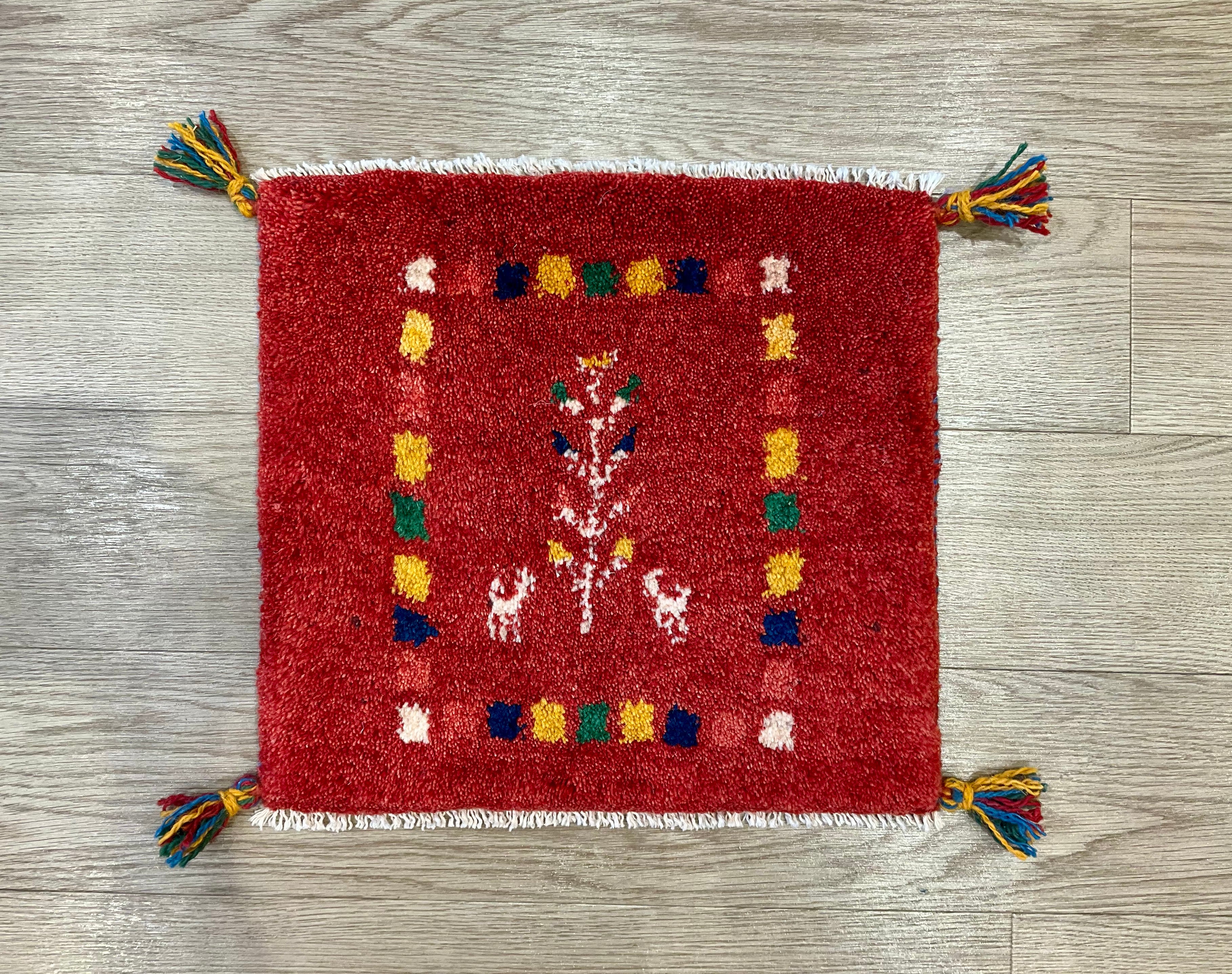 ギャッベ 43cm x 40cm Z490 – ペルシャ絨毯専門店 ペルシャンパトリス