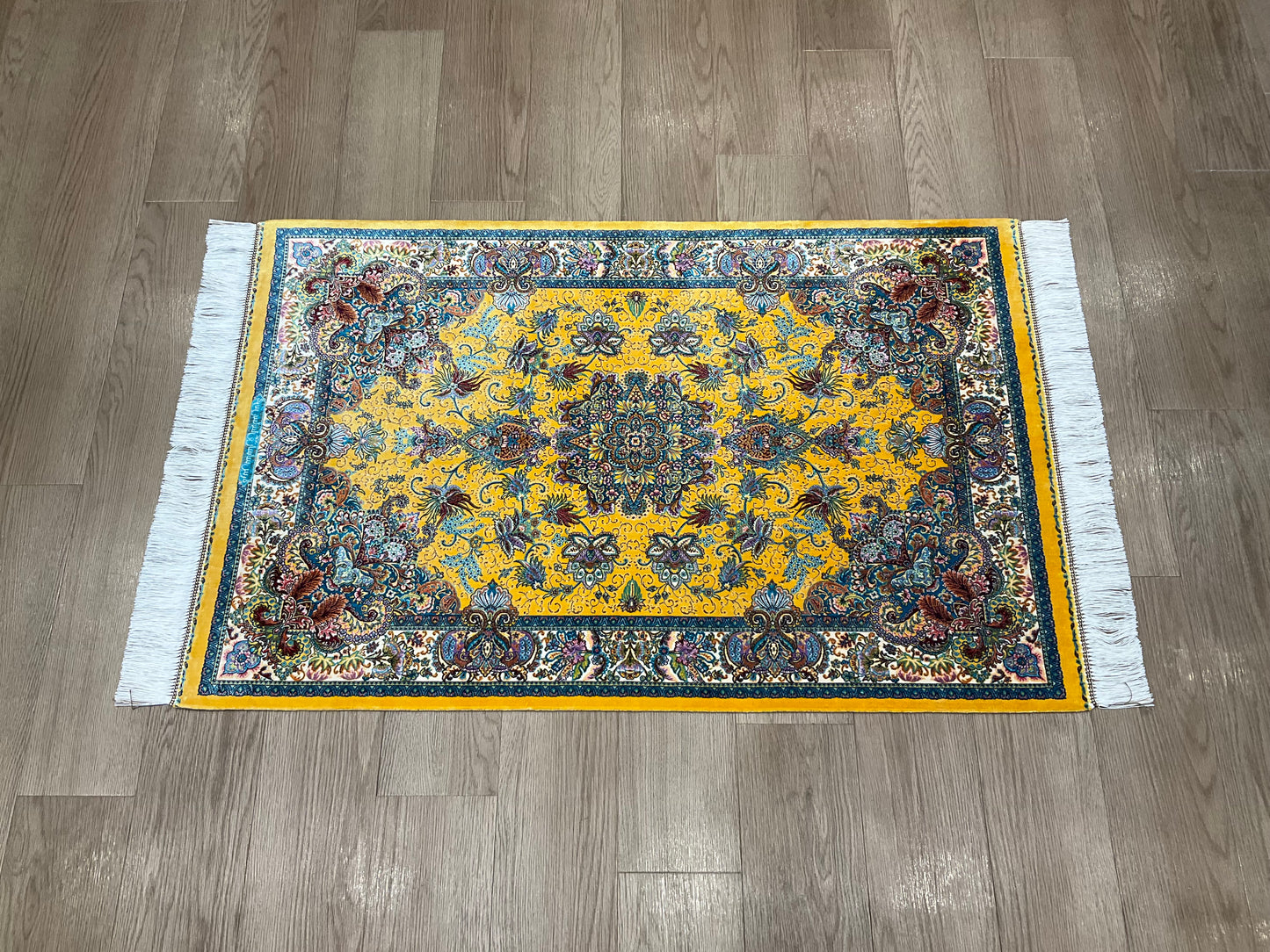 ペルシャンシルク 120cm x 80cm PS10435