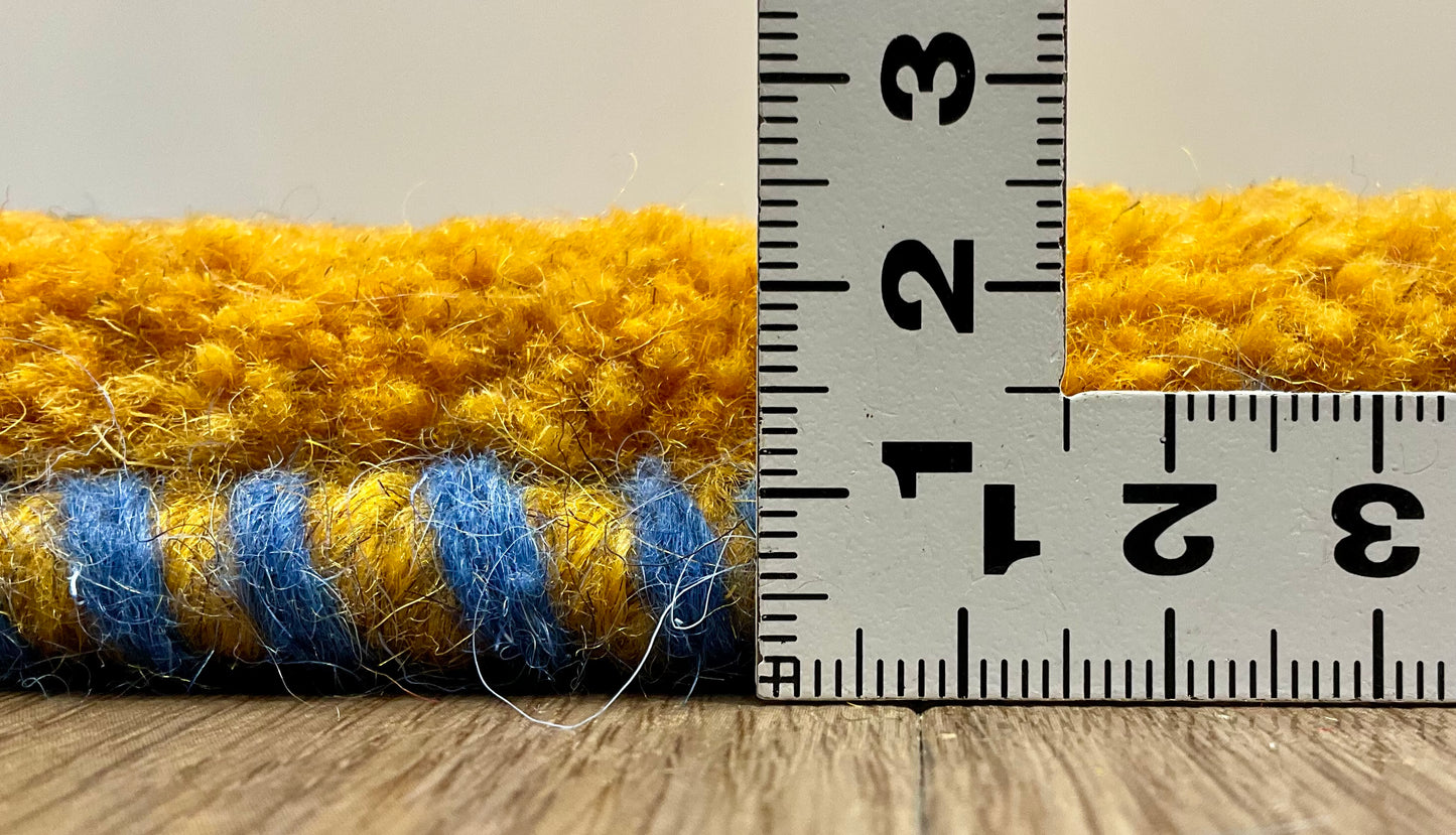 ギャッベ 43cm x 41cm Z1748