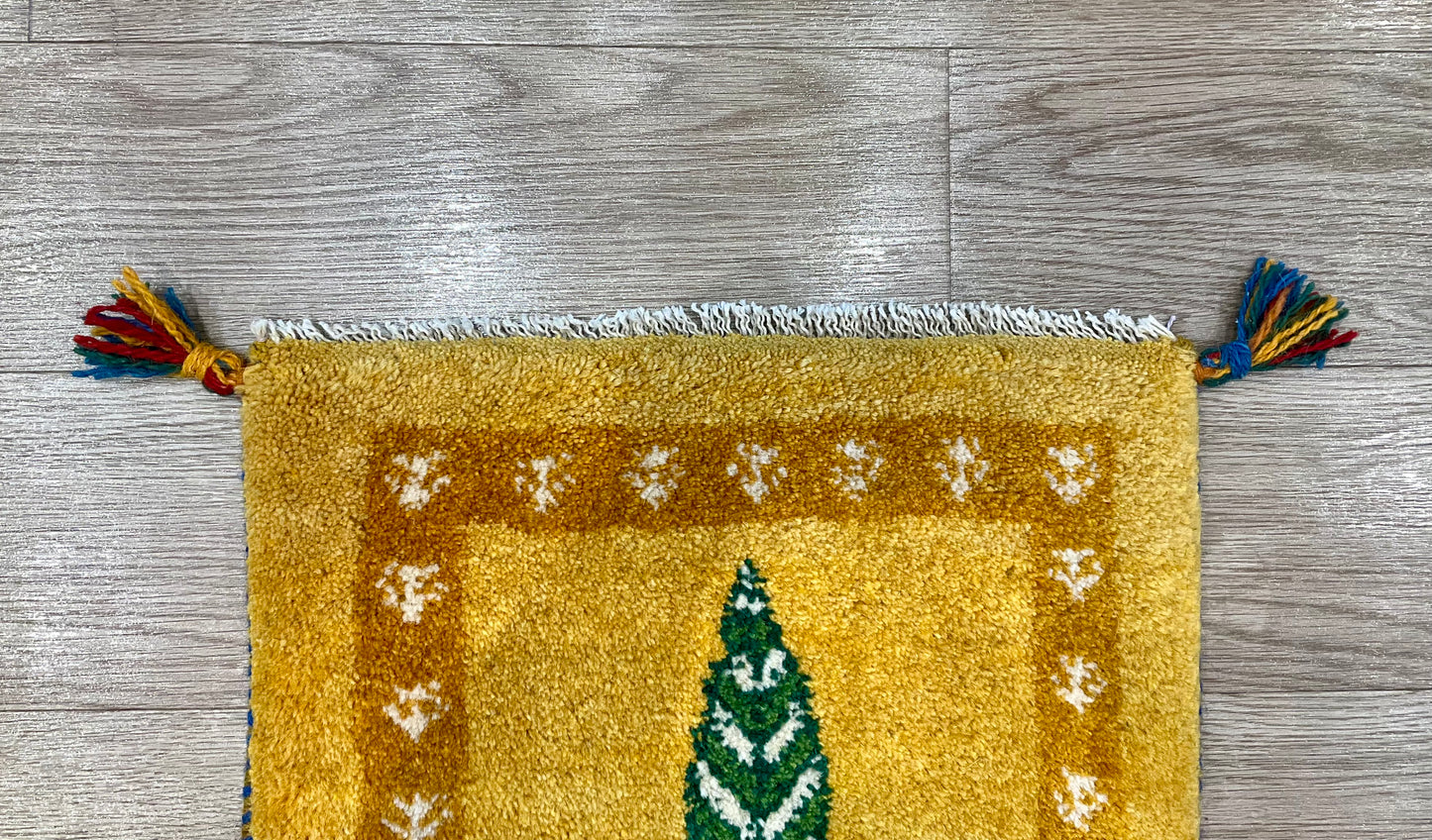 ギャッベ 43cm x 39cm Z712