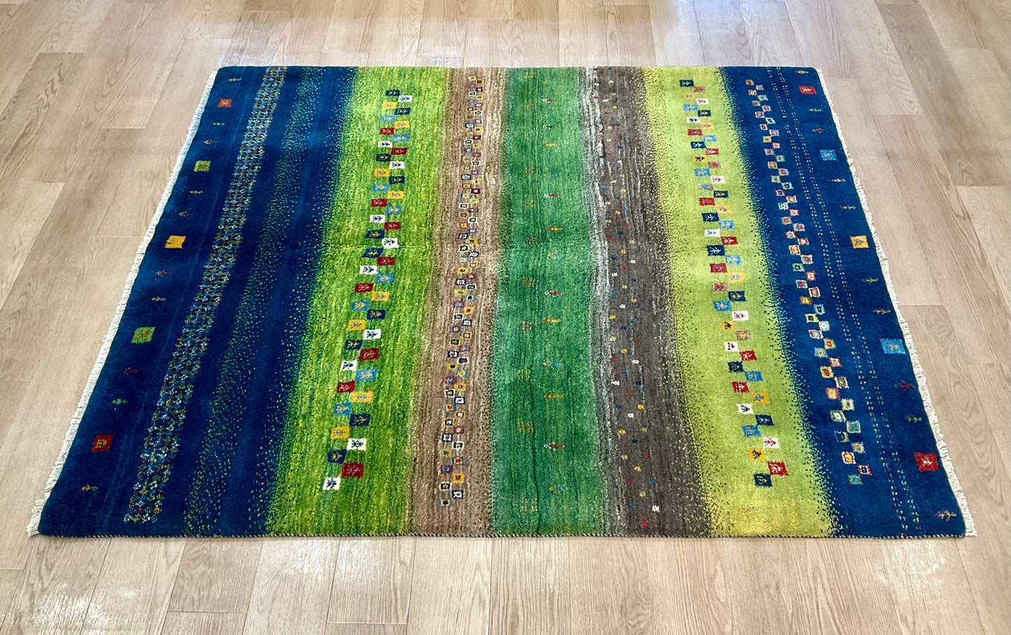 ギャッベ  187cm x 158cm RJ10111