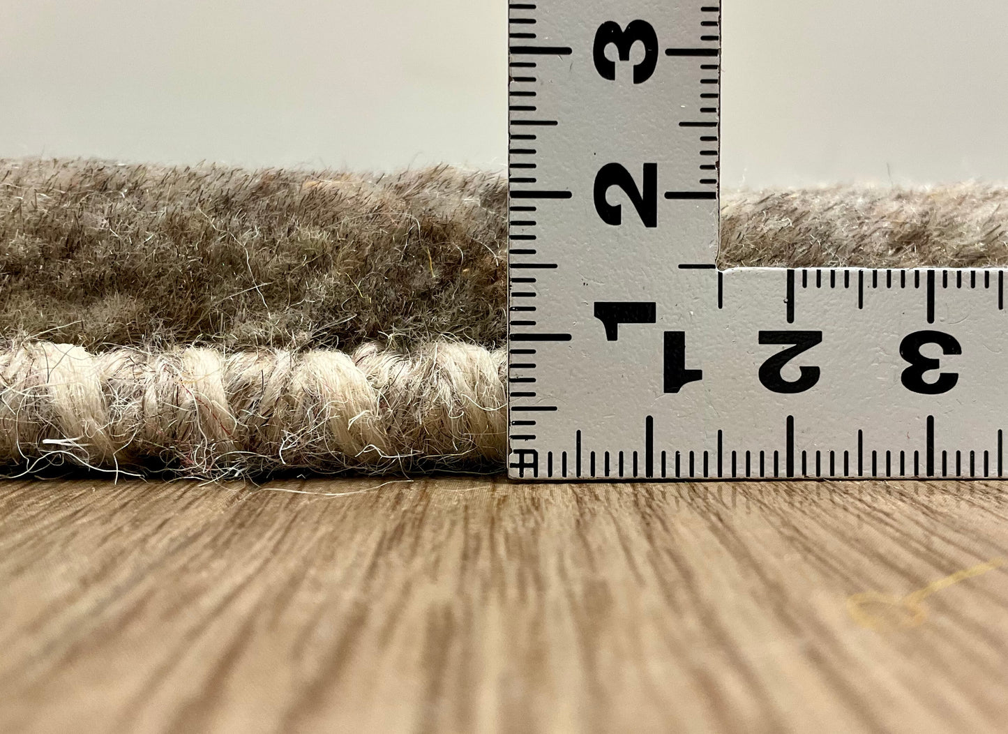 ギャッベ 43cm x 37cm Z1299