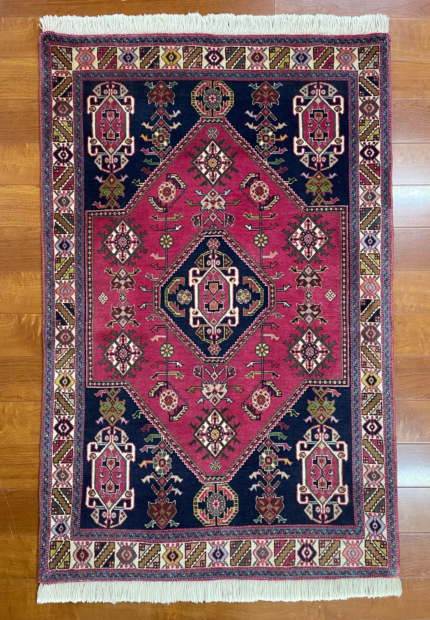 【オンライン限定】カシュガイ 125cm x 80cm PS7834
