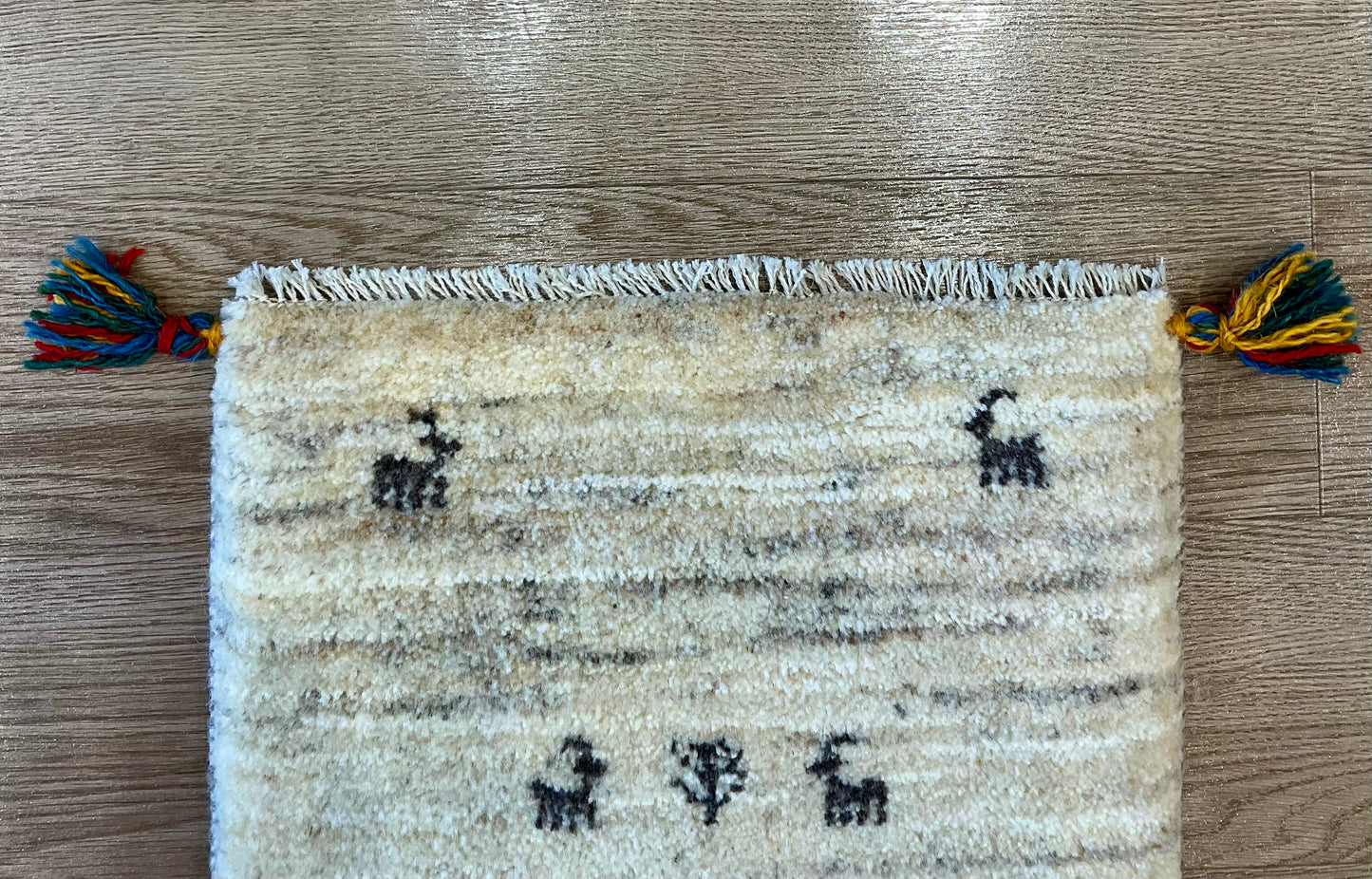 ギャッベ 42cm x 40cm T2130
