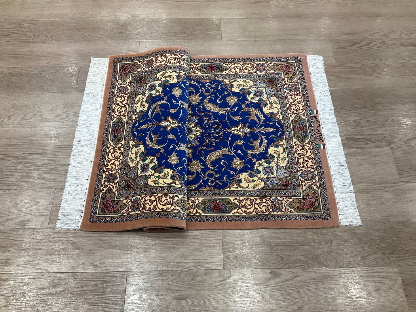 イスファハン アッブディニア工房 130cm x 84cm A22620