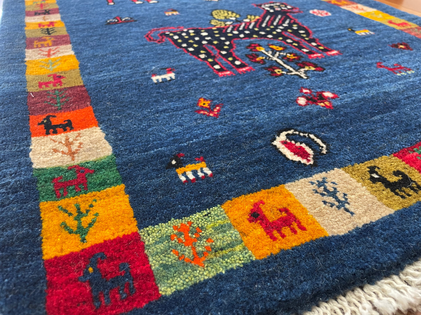 【オンライン限定】ギャッベ アマレバフト 90cm x 63m RJ16876