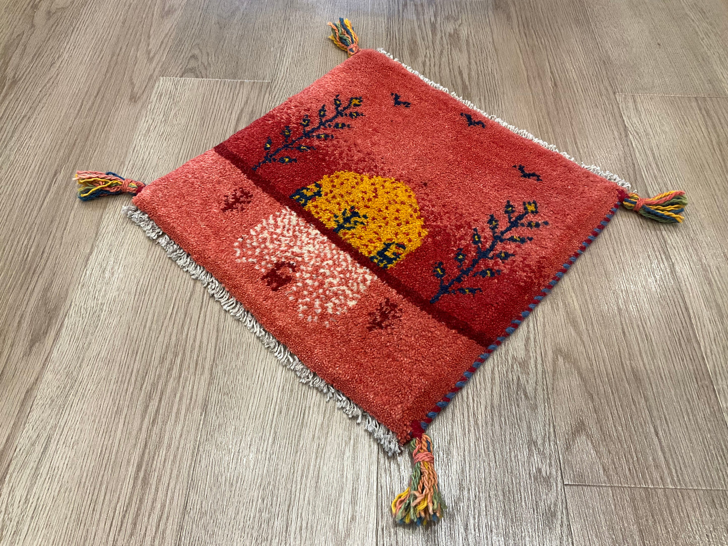 ギャッベ 40cm x 40cm AJ28286