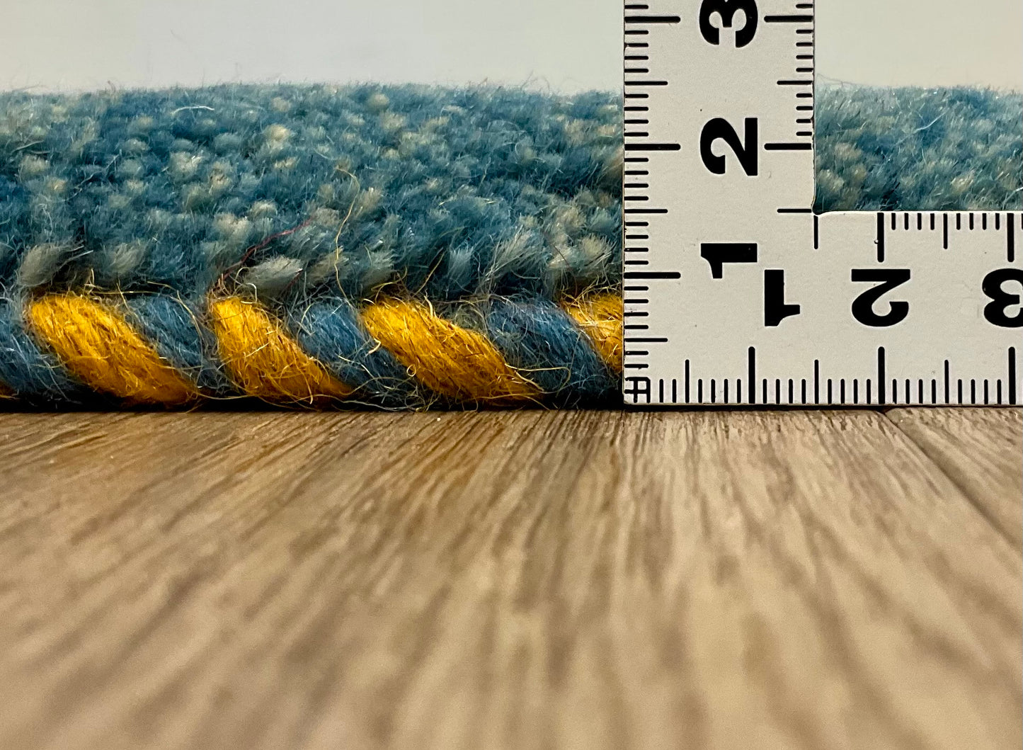 ギャッベ 40cm x 37cm T8303