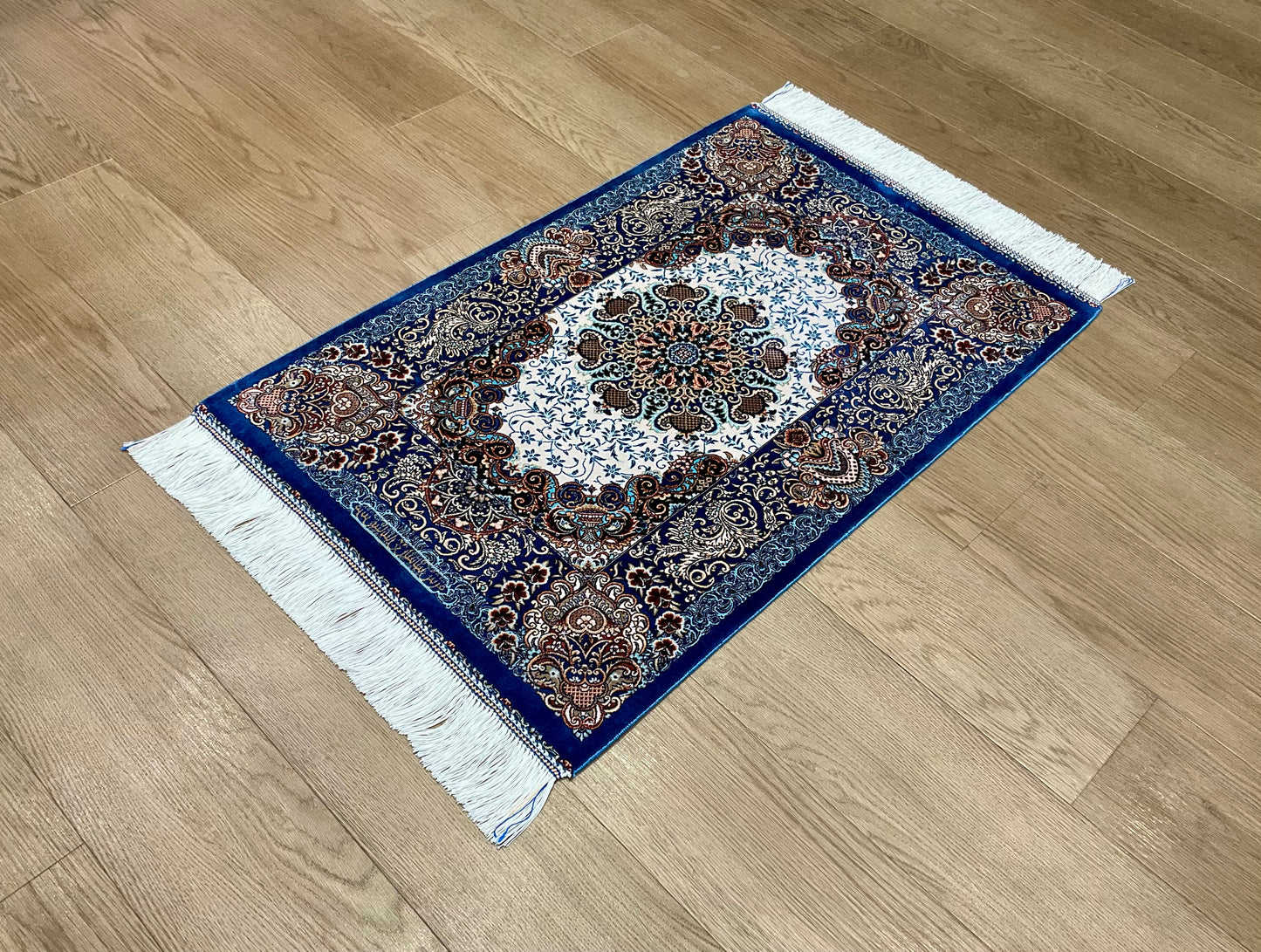 ペルシャンシルク 90cm x 60cm PS10942