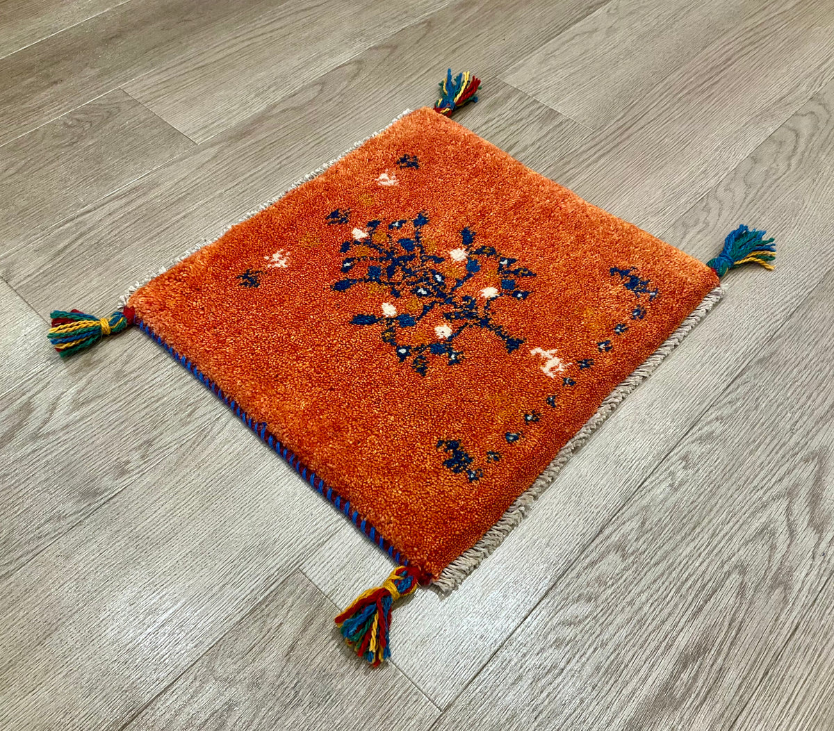【福岡店】ギャッベ 43cm x 40cm Z2662