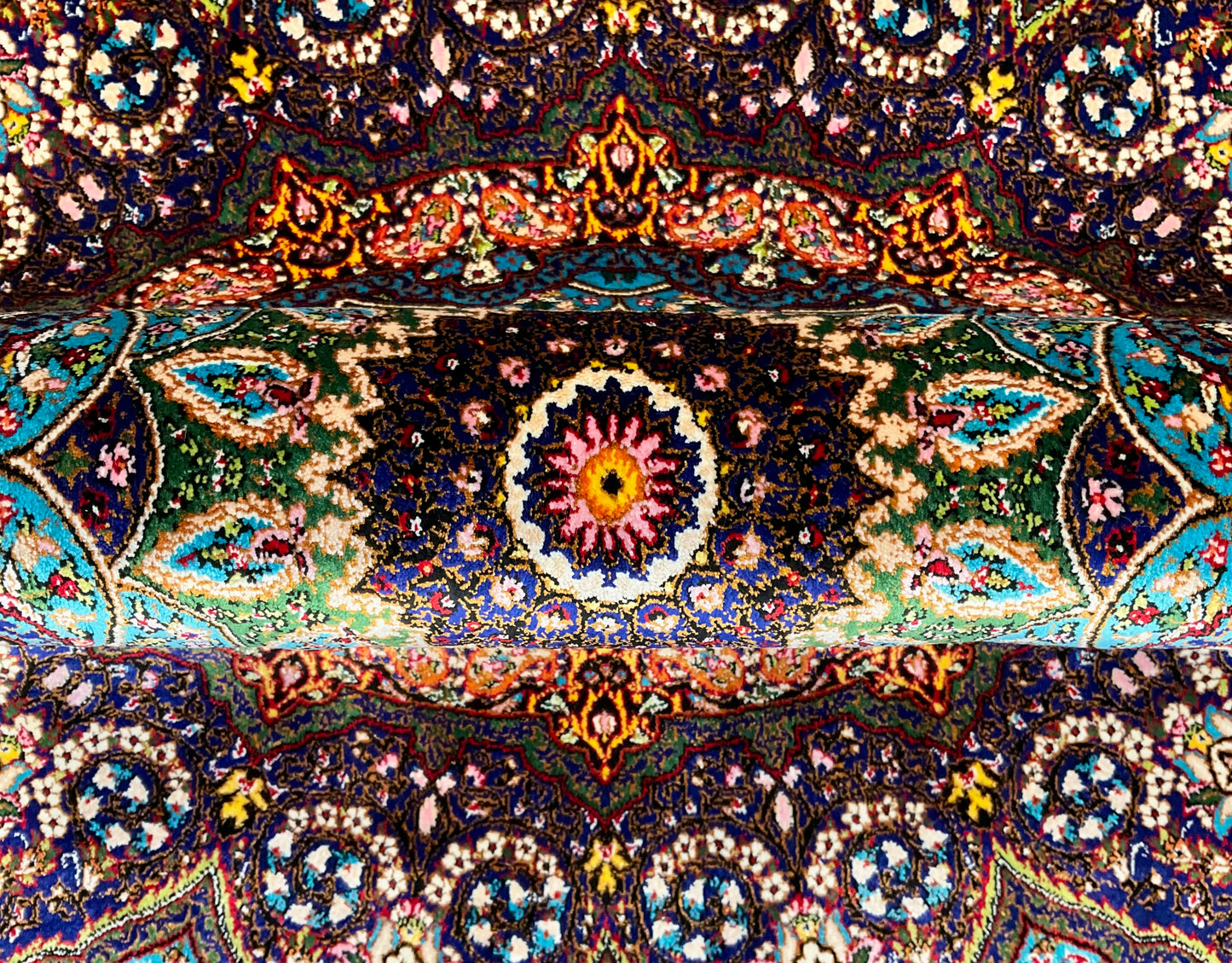 ペルシャンシルク 90cm x 60cm PS10778