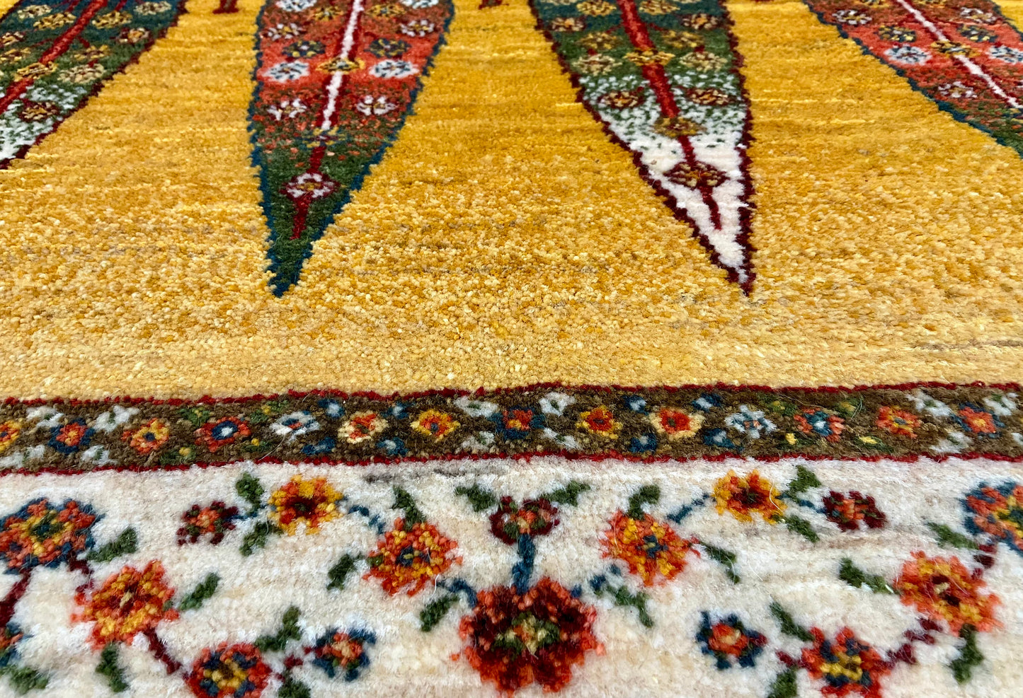 カシュクリギャッベ 202cm x 150cm RJ16043