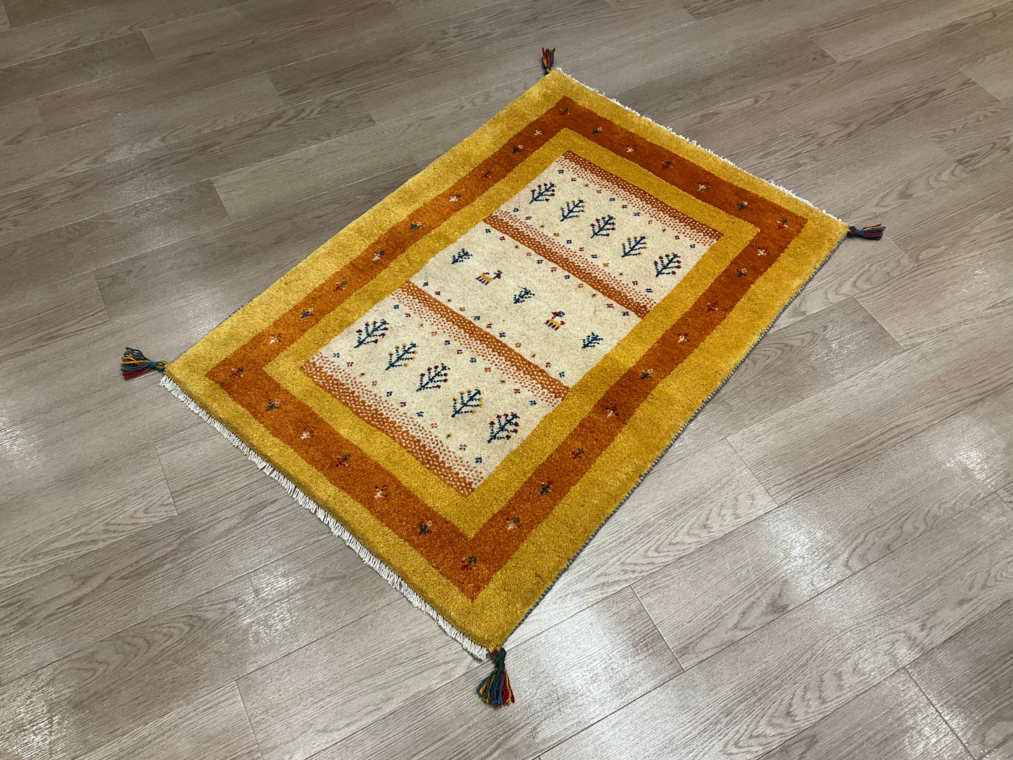 ギャッベ 120cm x 83cm RJ10415