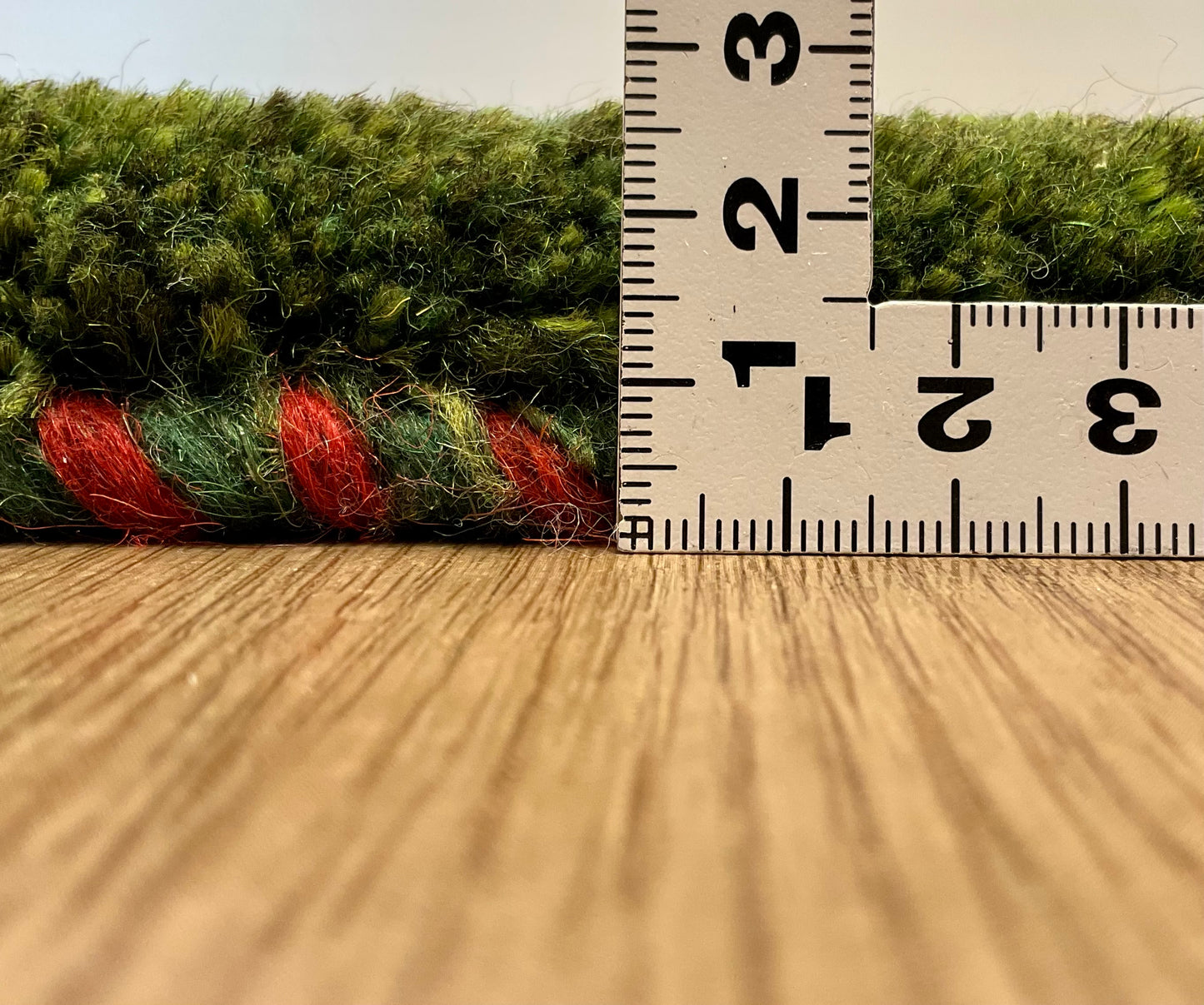 ギャッベ 42cm x 39cm Z1677