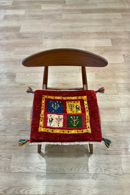 ギャッベ 46cm x 40cm Z581