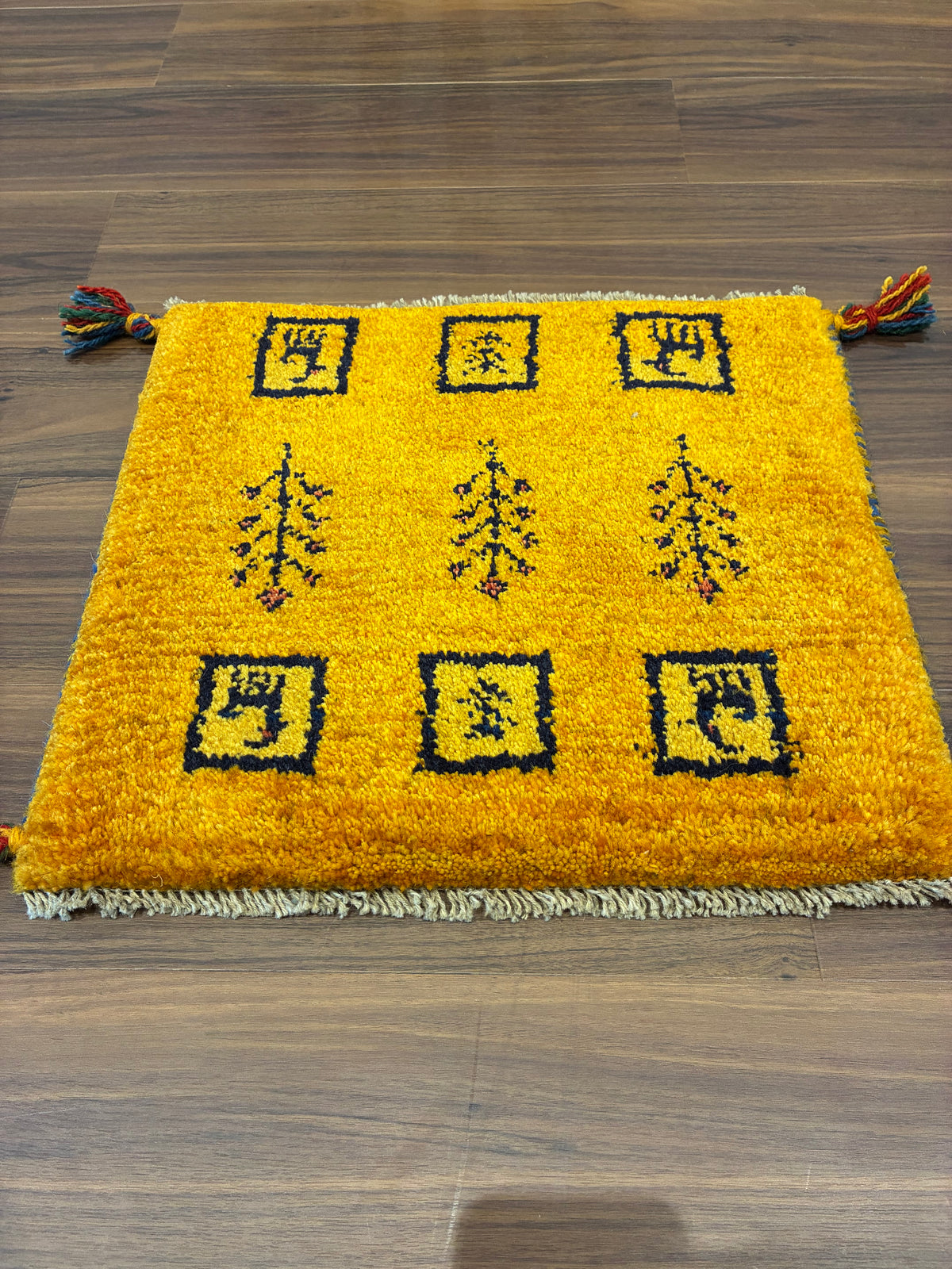 【千葉店】ギャッベ 46cm x 41cm Z3262