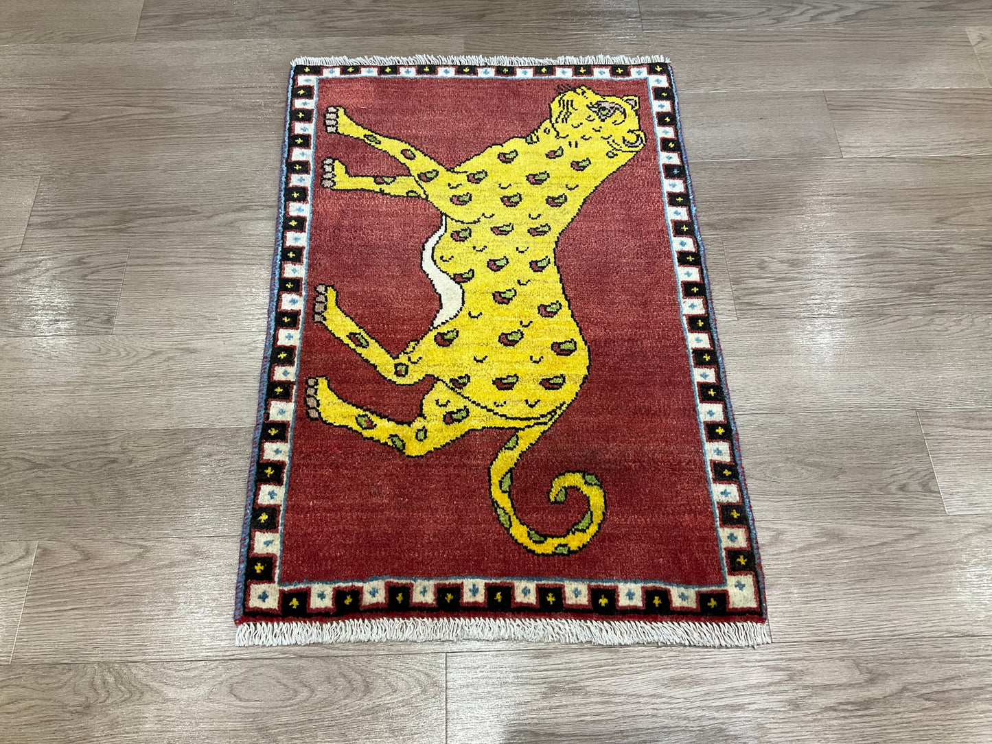 シラーズ 95cm x 65cm RJ12731