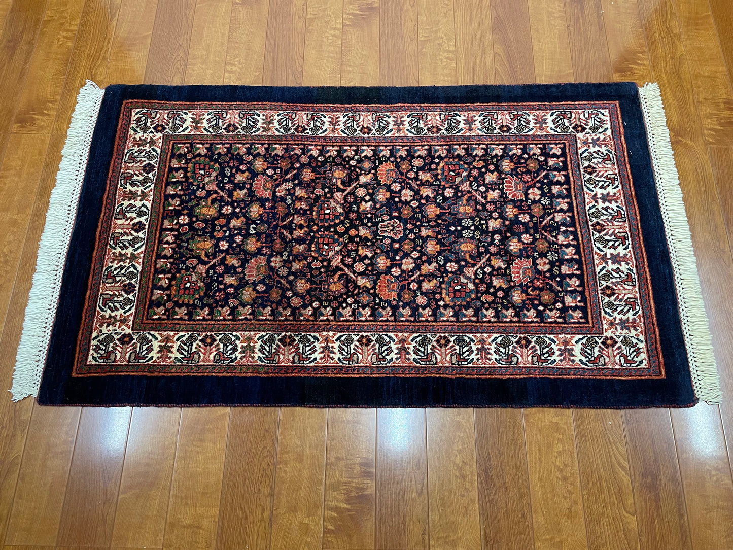 【オンライン限定】カシュガイ 135cm x 80cm PS7106