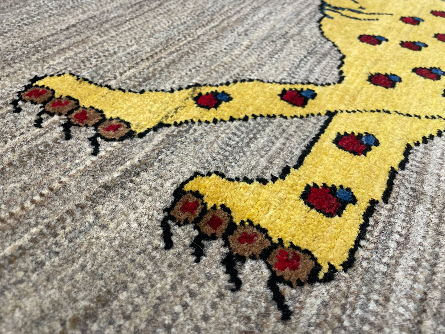 【オンライン限定】ギャッベ アマレバフト 140cm x 90cm RJ12667