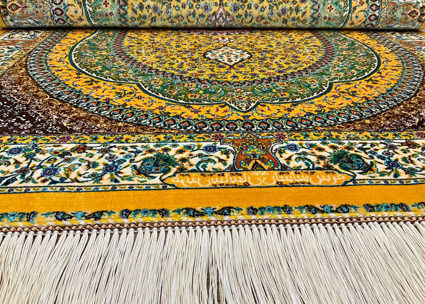 ペルシャンシルク 120cm x 80cm PS12397