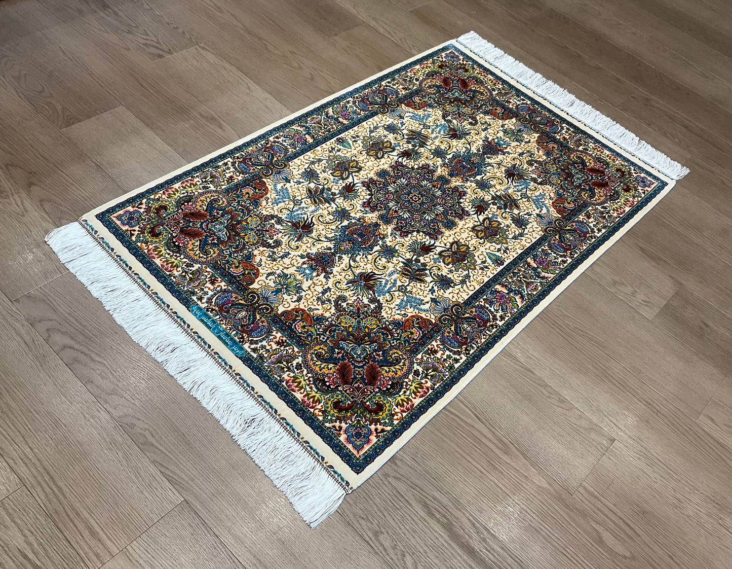 ペルシャンシルク 120cm x 80cm PS10855