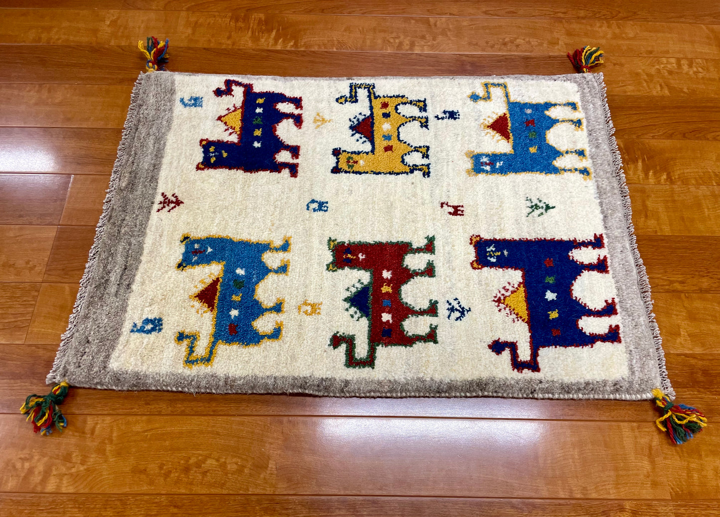【オンライン限定】ギャッベ 85cm x 62cm RJ13465