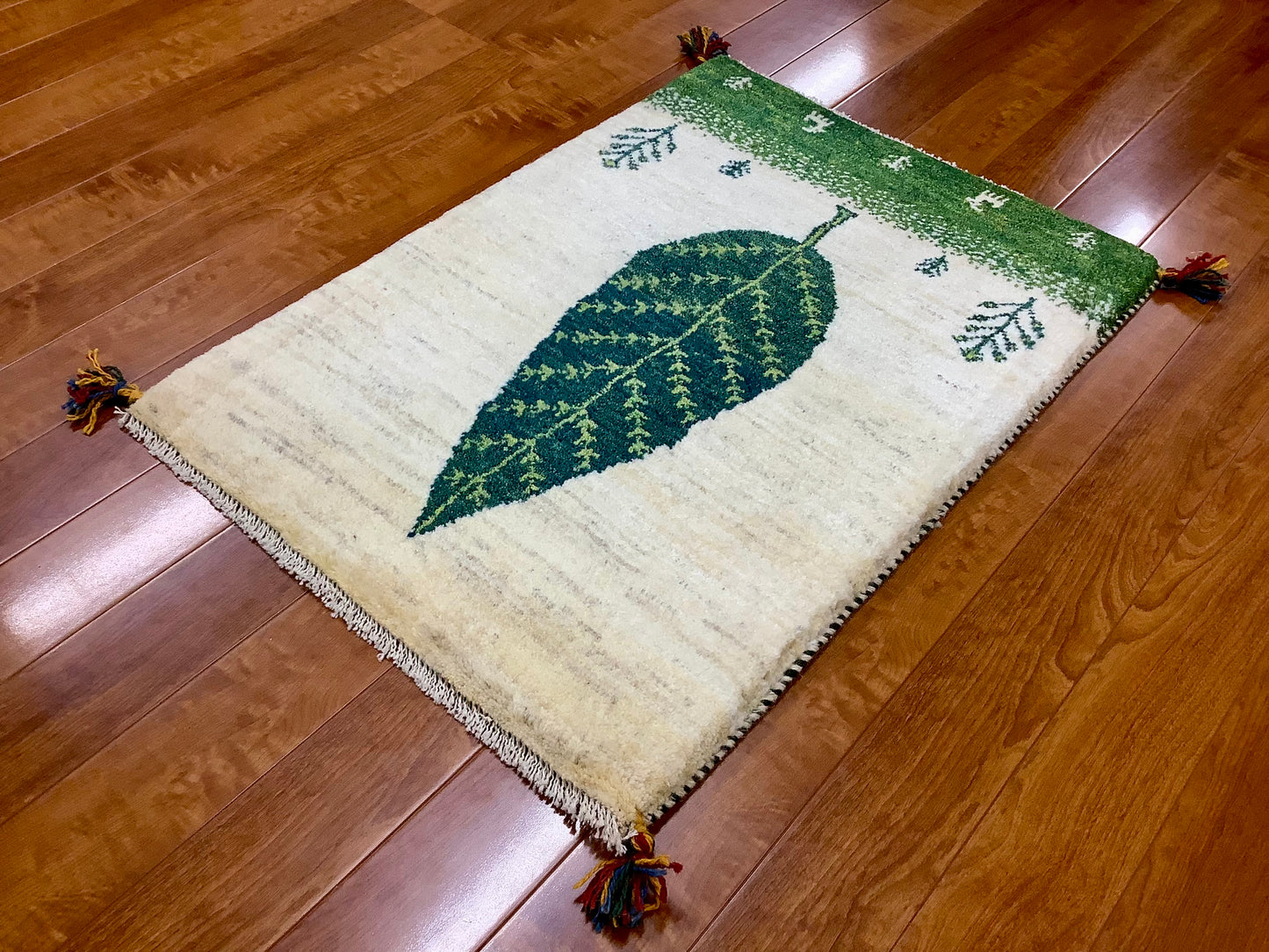 【オンライン限定】ギャッベ 87cm x 63cm RJ13730