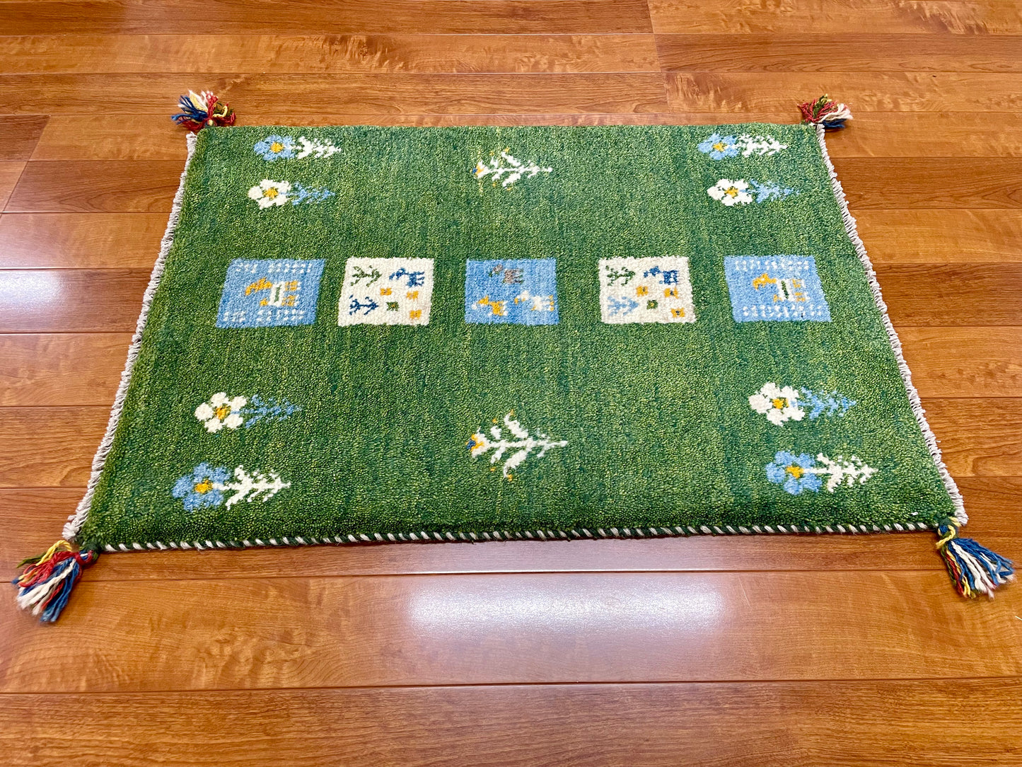 【オンライン限定】ギャッベ 88cm x 62cm RJ1624