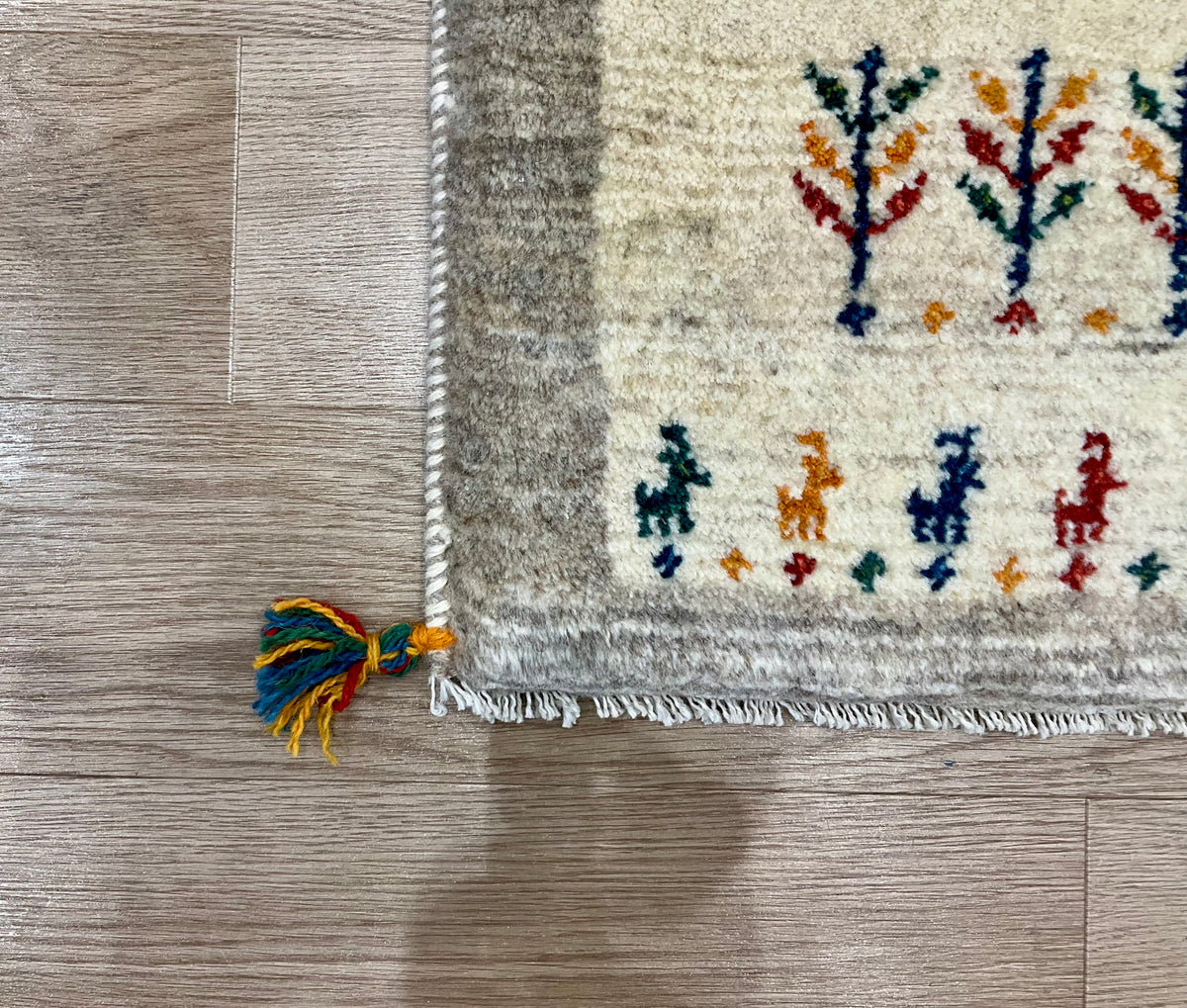 【福岡店】ギャッベ 44cm x 41cm Z3665