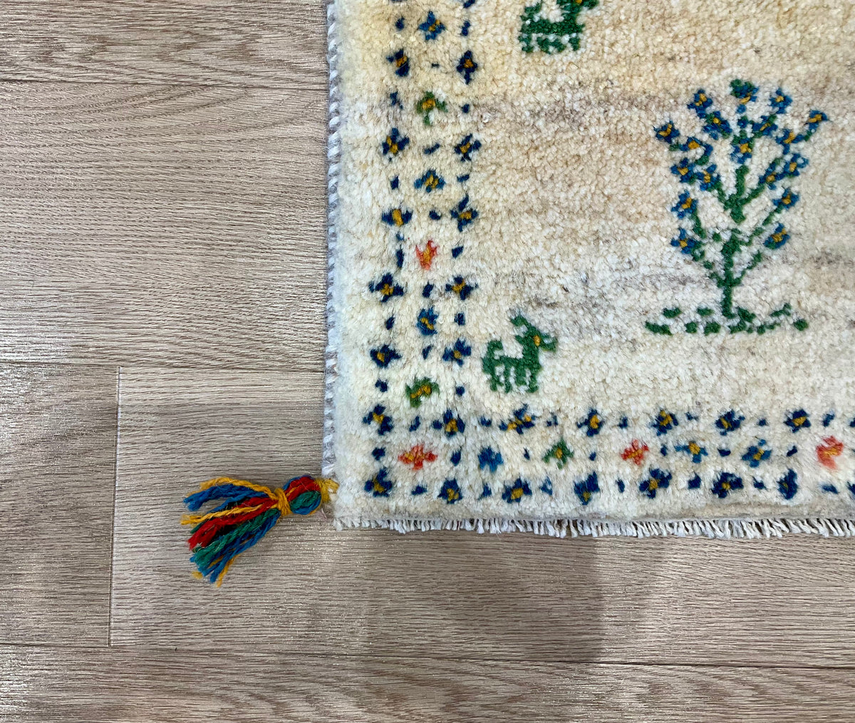 【福岡店】ギャッベ 41cm x 38cm Z3696