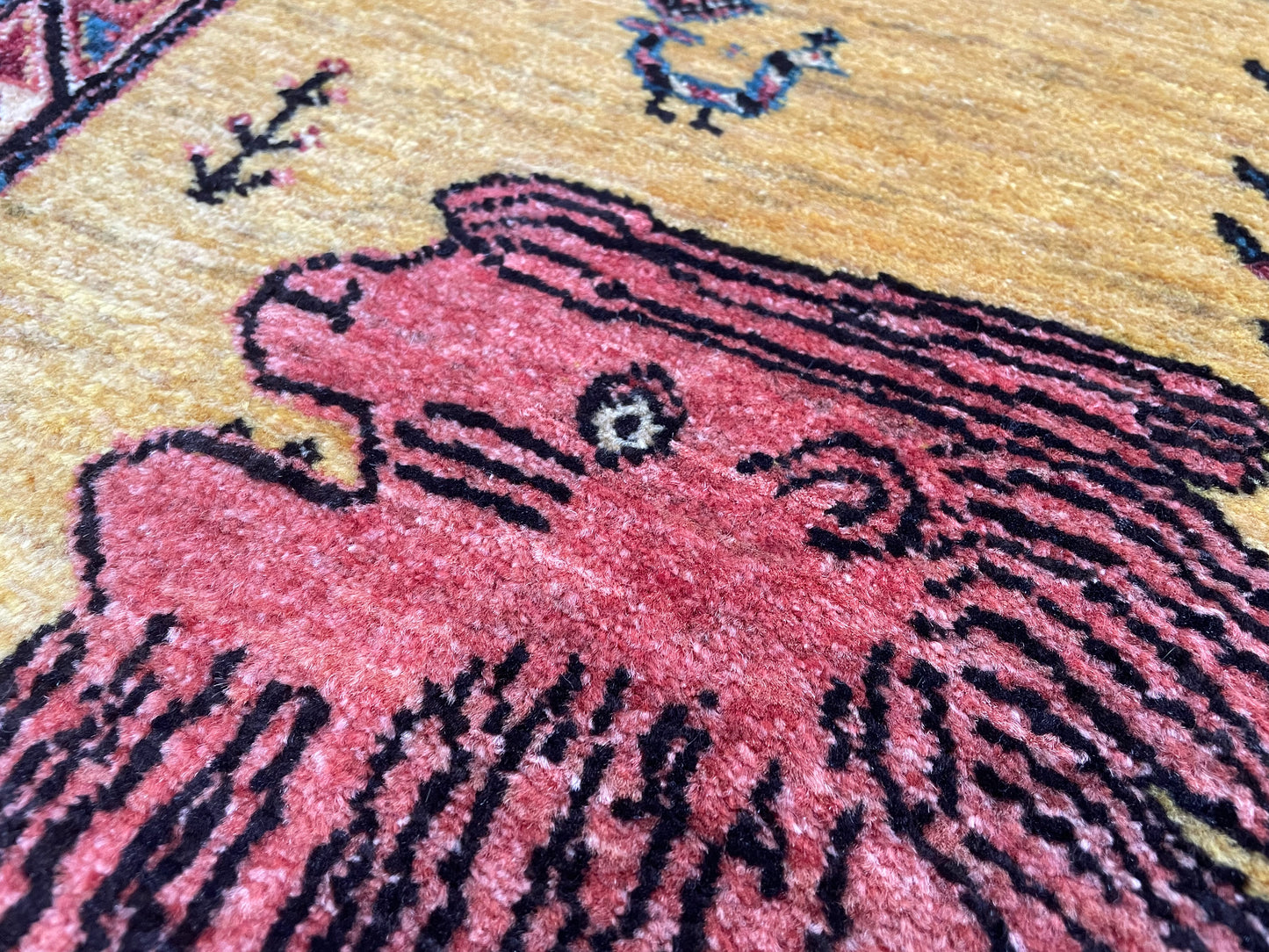 【オンライン限定】カシュクリギャッベ 125cm x 104cm RJ16783