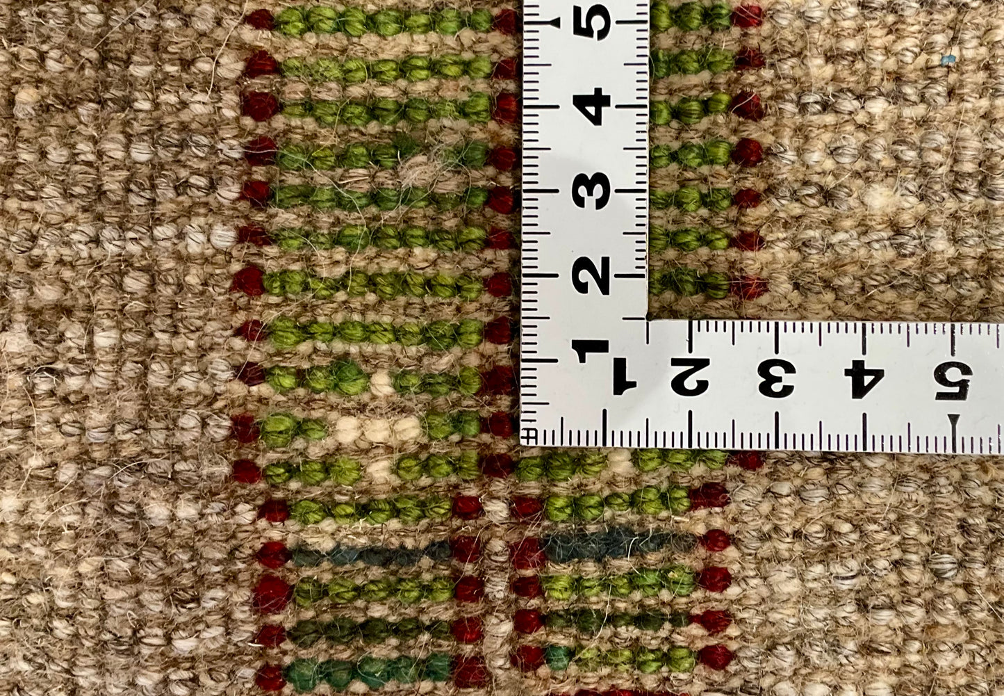 ギャッベ 42cm x 40cm Z1162