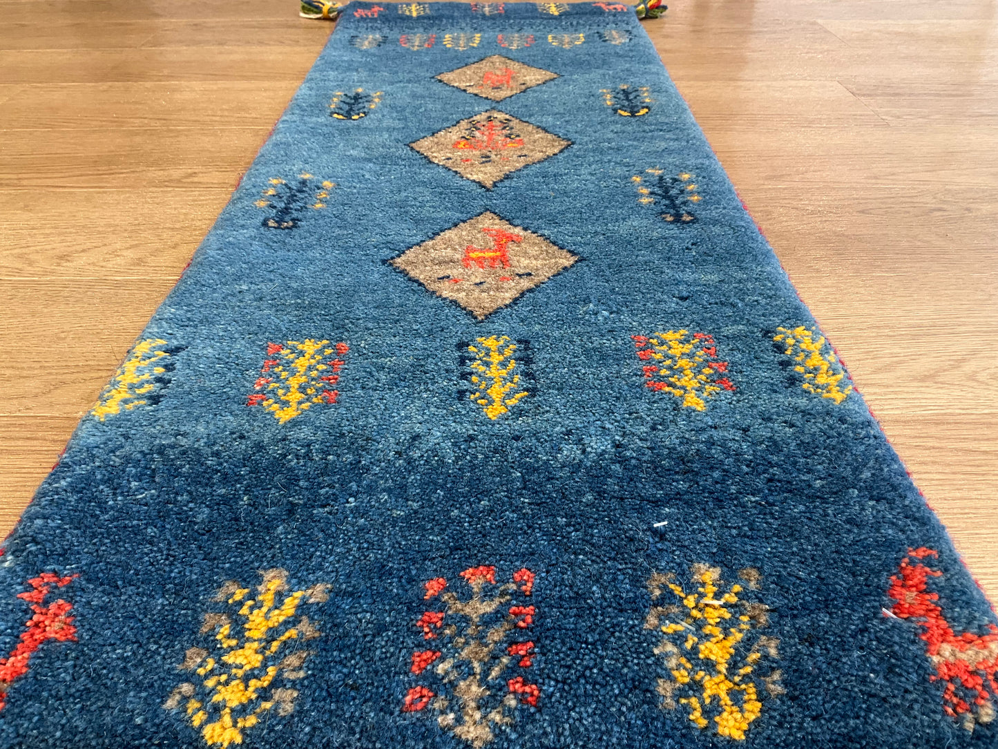 ギャッベ  115cm x 40cm RD9686