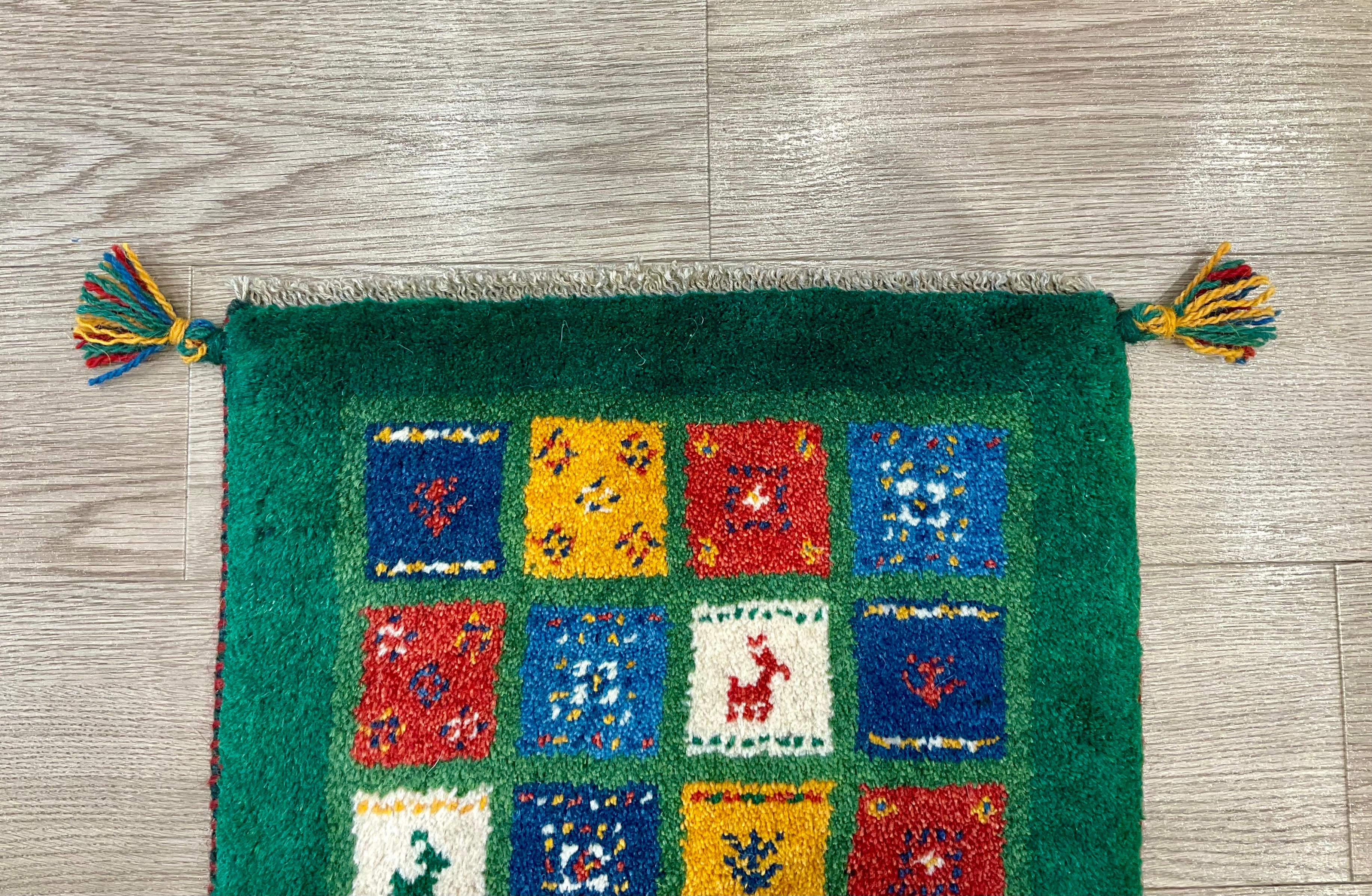 ギャッベ 44cm x 43cm Z1781 – ペルシャ絨毯専門店 ペルシャンパトリス