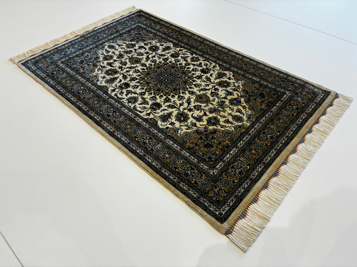 【千葉店】カシャーンシルク ネギン工房 92cm x 58cm NT13856