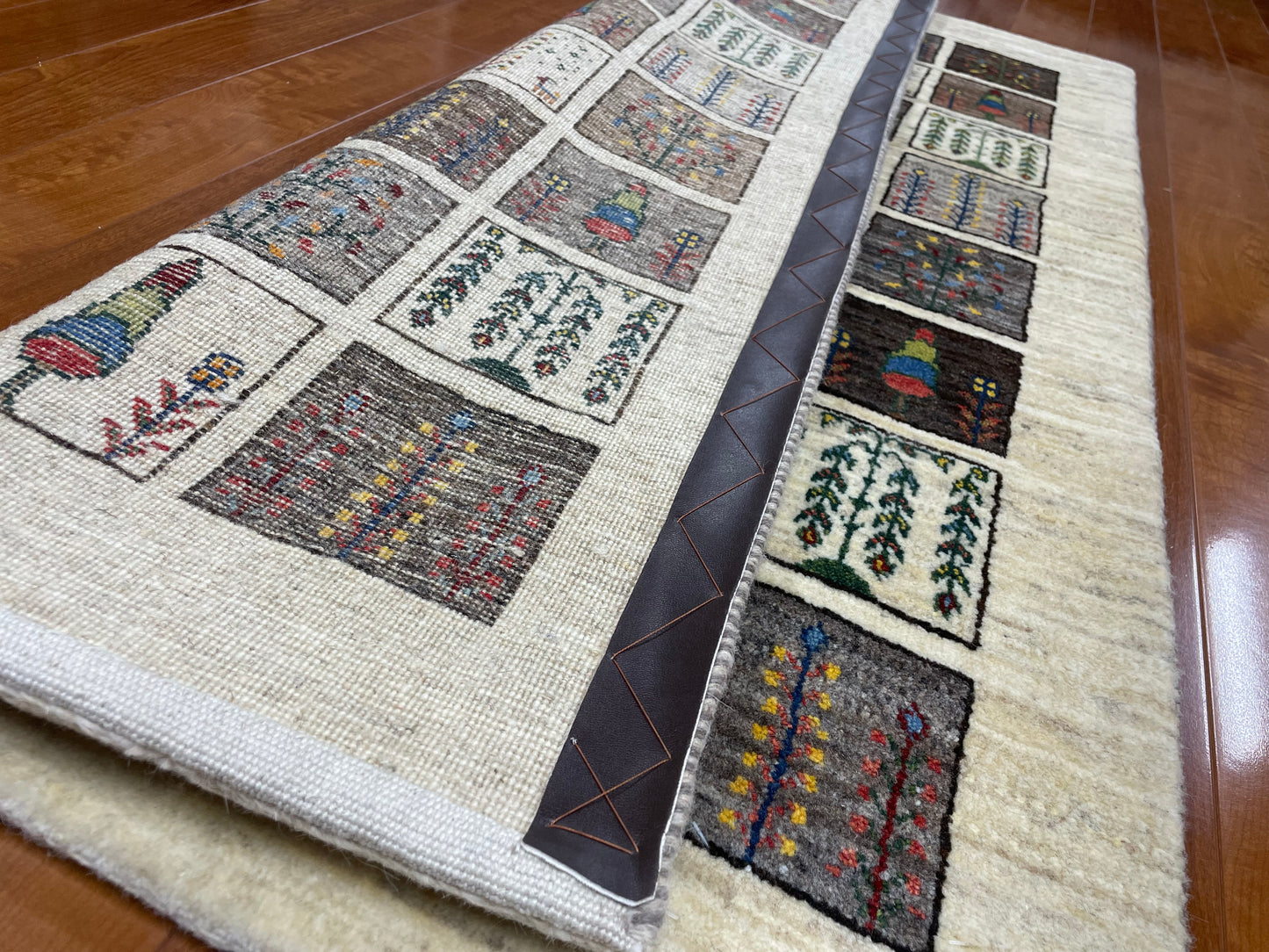 【オンライン限定】カシュクリギャッベ 132cm x 87cm RJ14780
