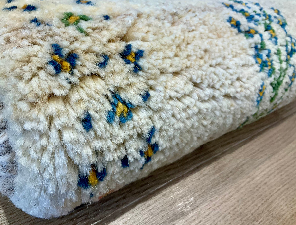 【福岡店】ギャッベ 41cm x 38cm Z3696