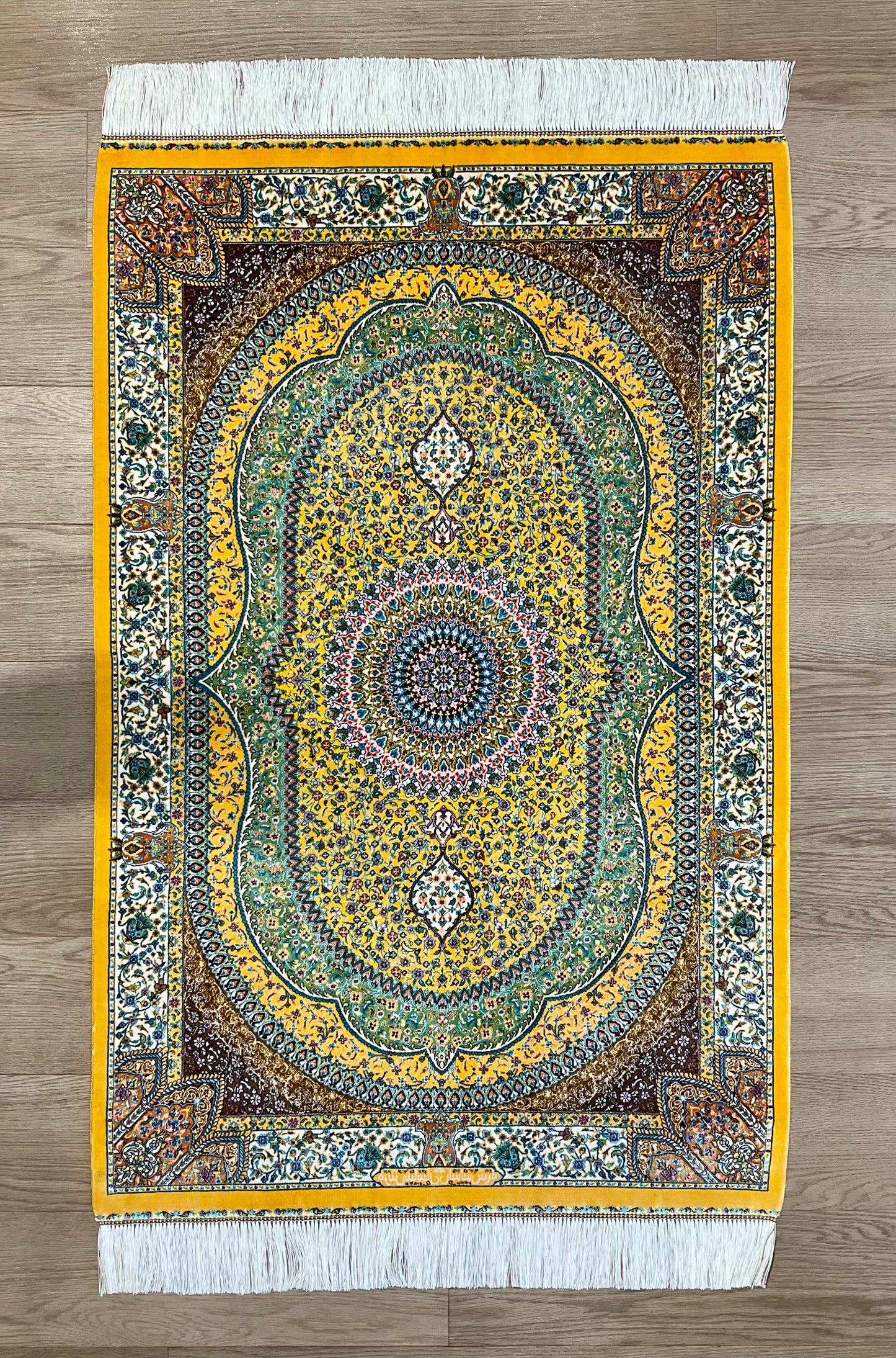 ペルシャンシルク 120cm x 80cm PS12397