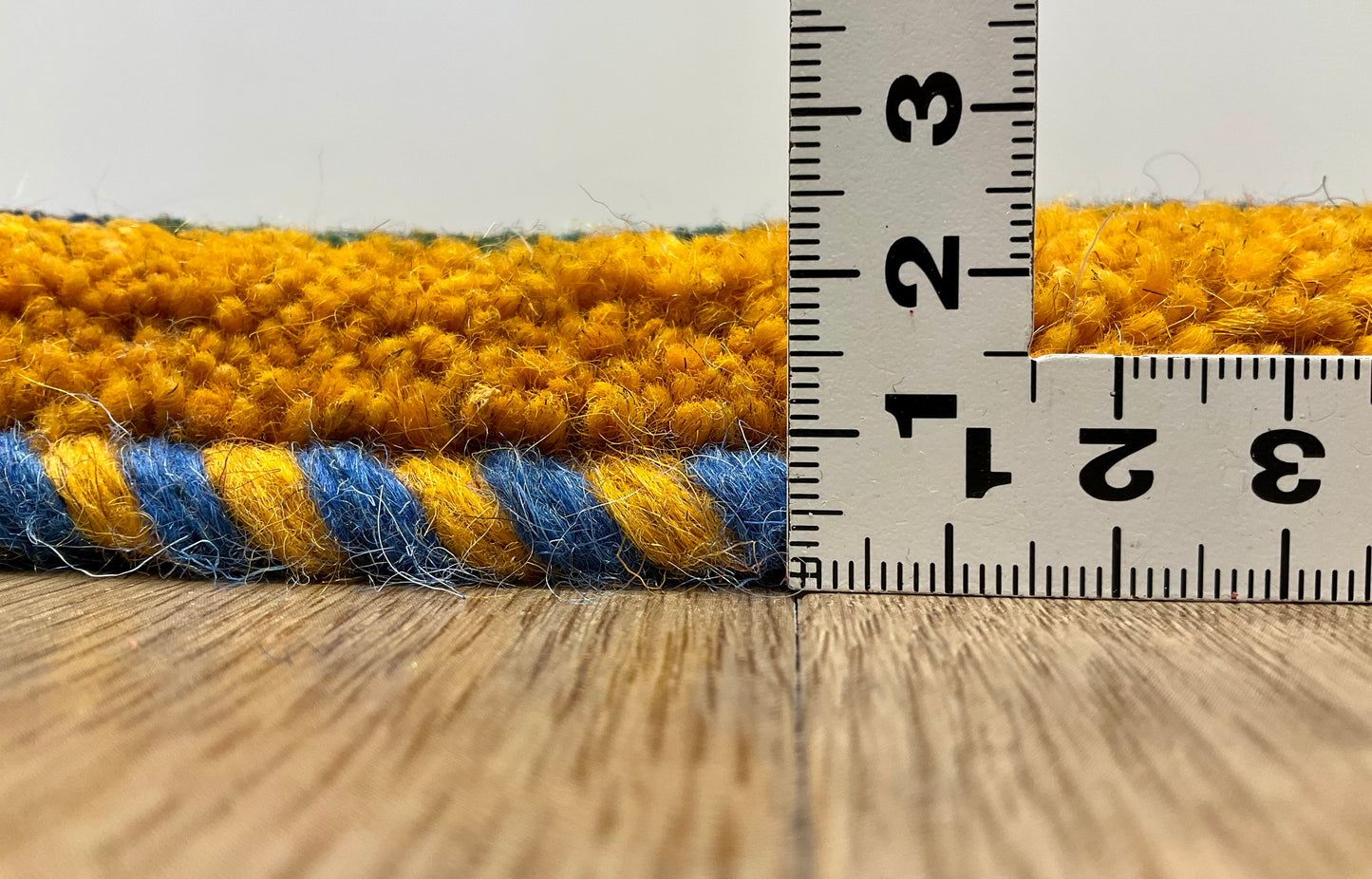 ギャッベ 41cm x 40cm T3856