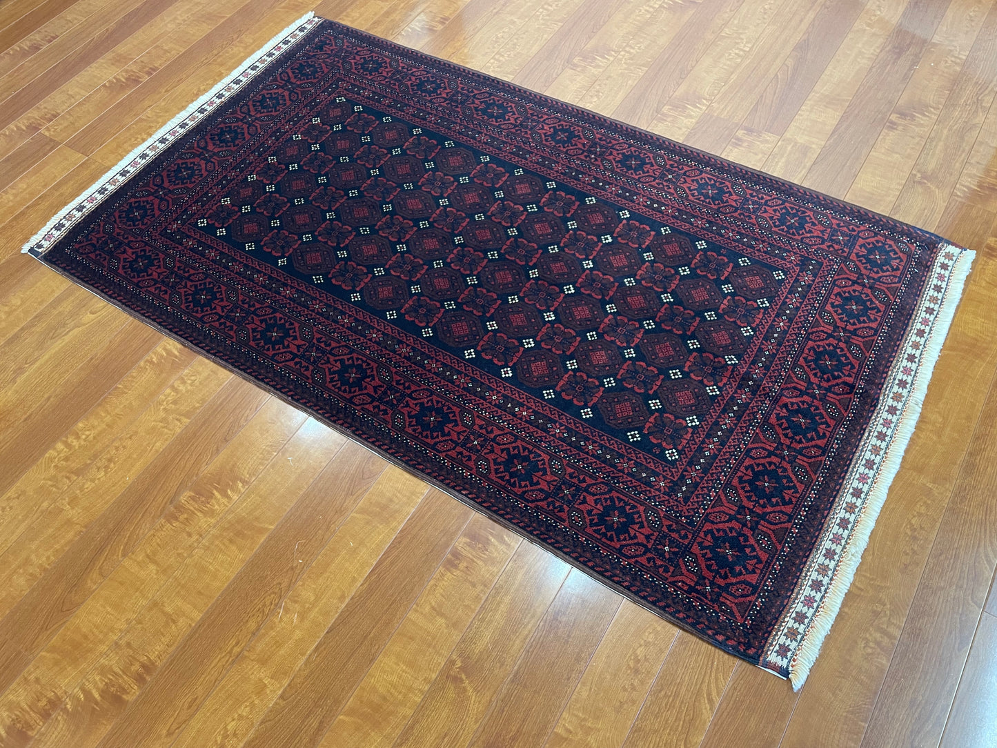 【オンライン限定】バルーチ 177cm x 105cm PS7083