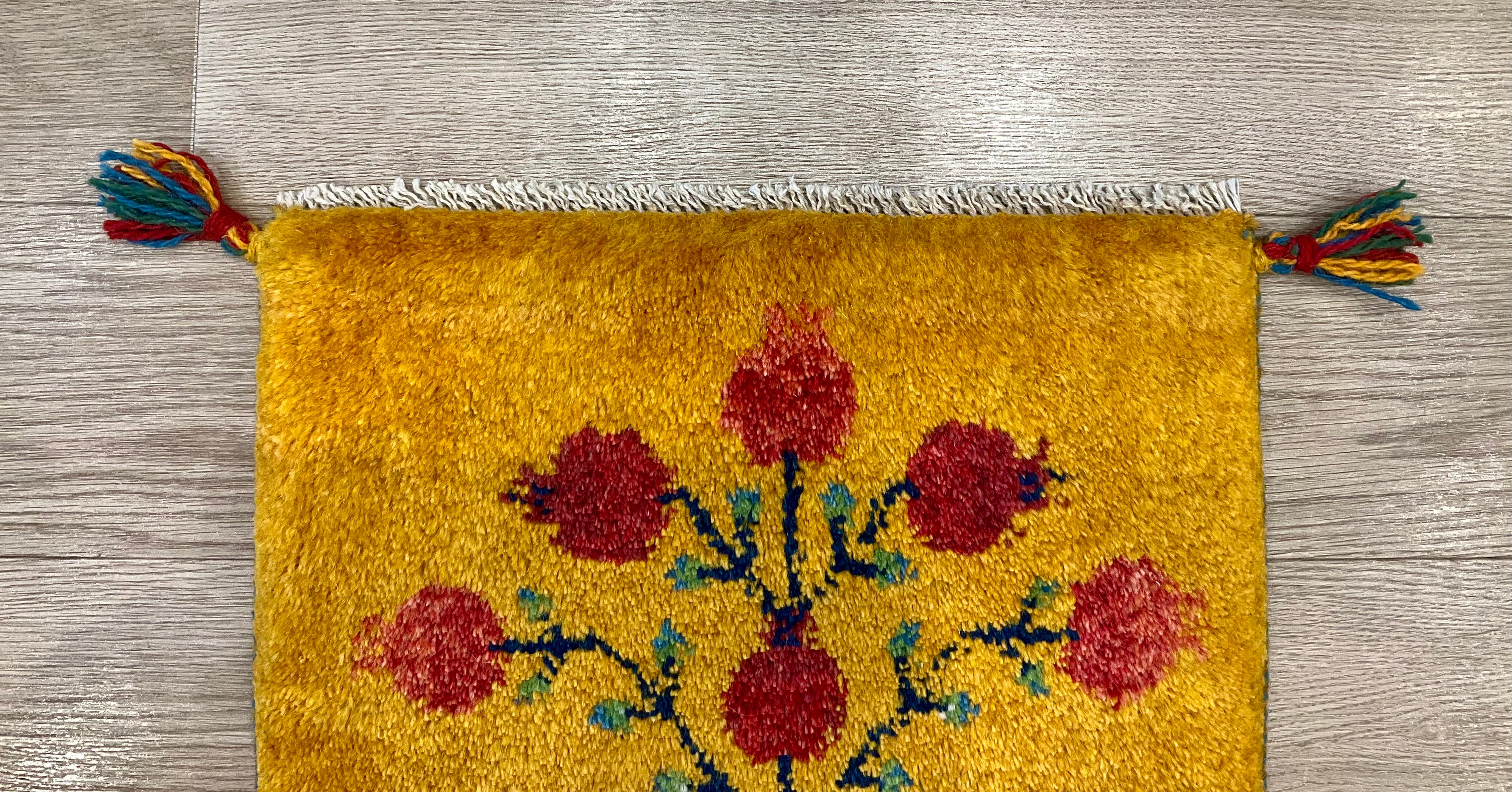 ギャッベ 43cm x 40cm Z1076 – ペルシャ絨毯専門店 ペルシャンパトリス