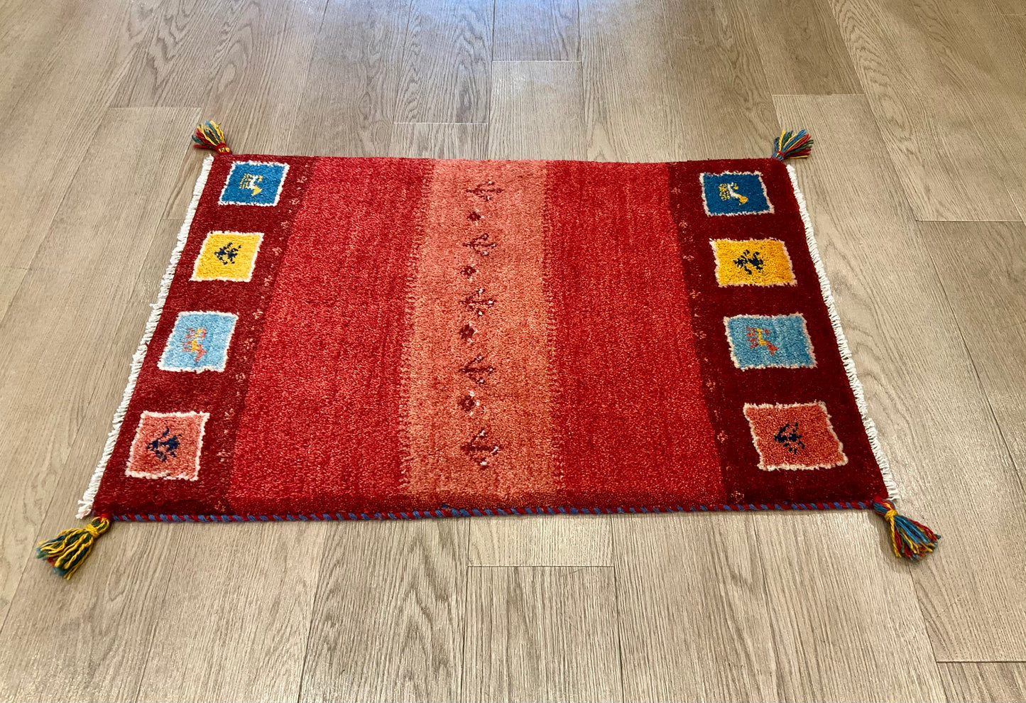 ギャッベ 88cm x 60cm RJ12398