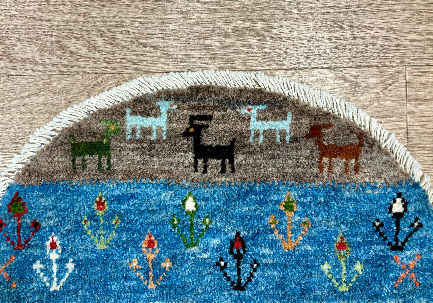 ギャッベ アマレバフト 42cm x 40cm AJ27613