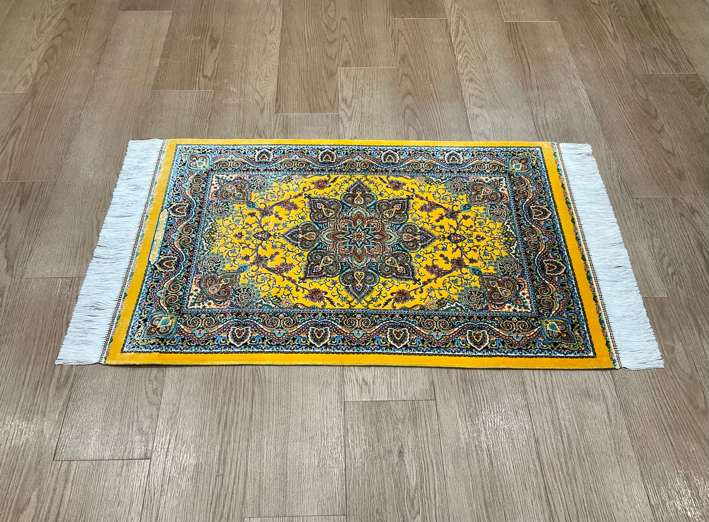 ペルシャンシルク 90cm x 60cm PS10887