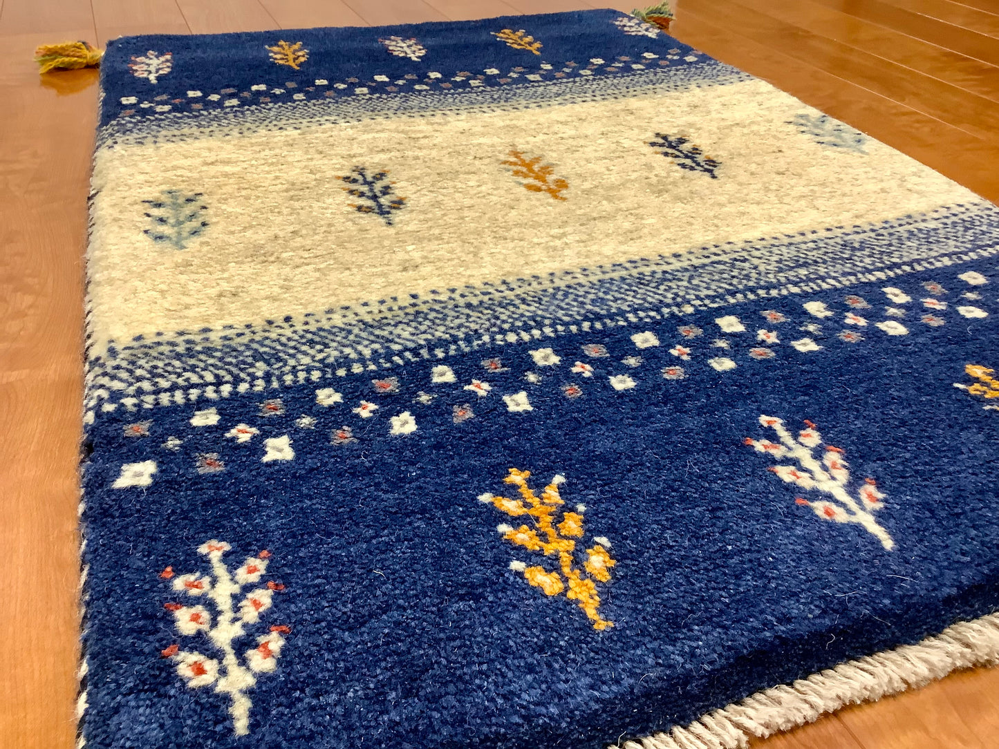 【オンライン限定】ギャッベ 90cm x 60cm RJ3577
