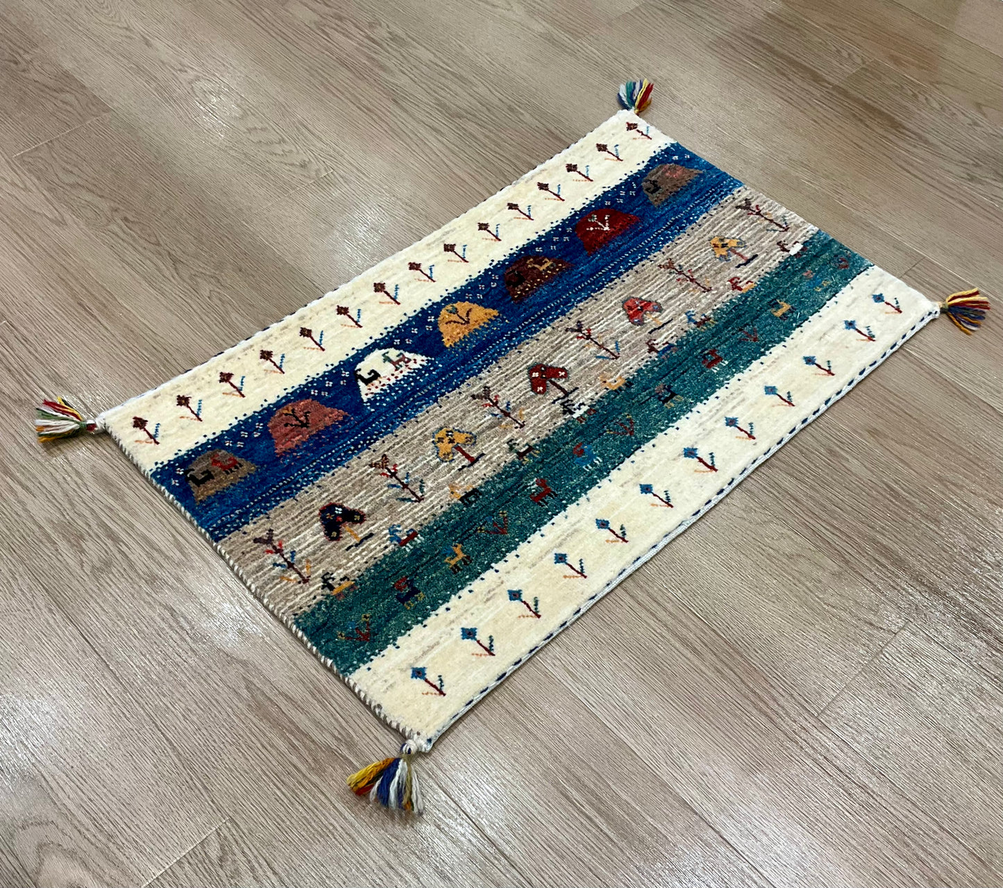 カシュクリ 85cm x 50cm RD10700