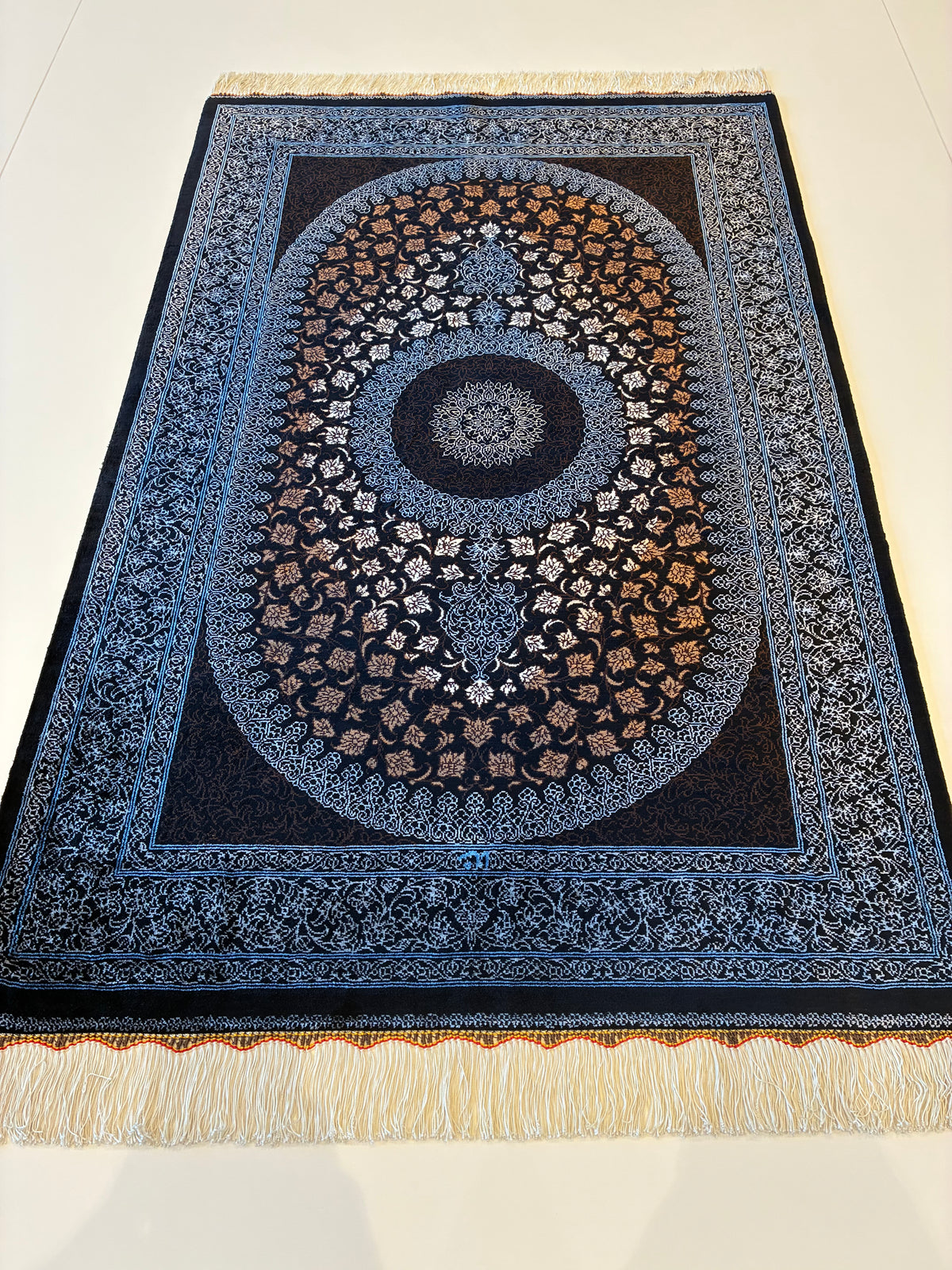 【千葉店】クム シャナ工房 120cm x 78cm NT17090