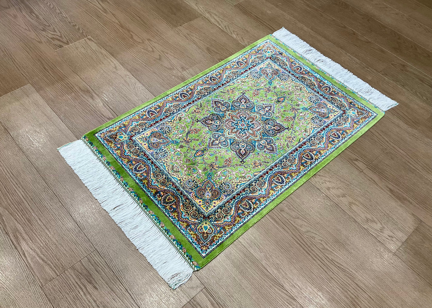 ペルシャンシルク 90cm x 60cm PS10826